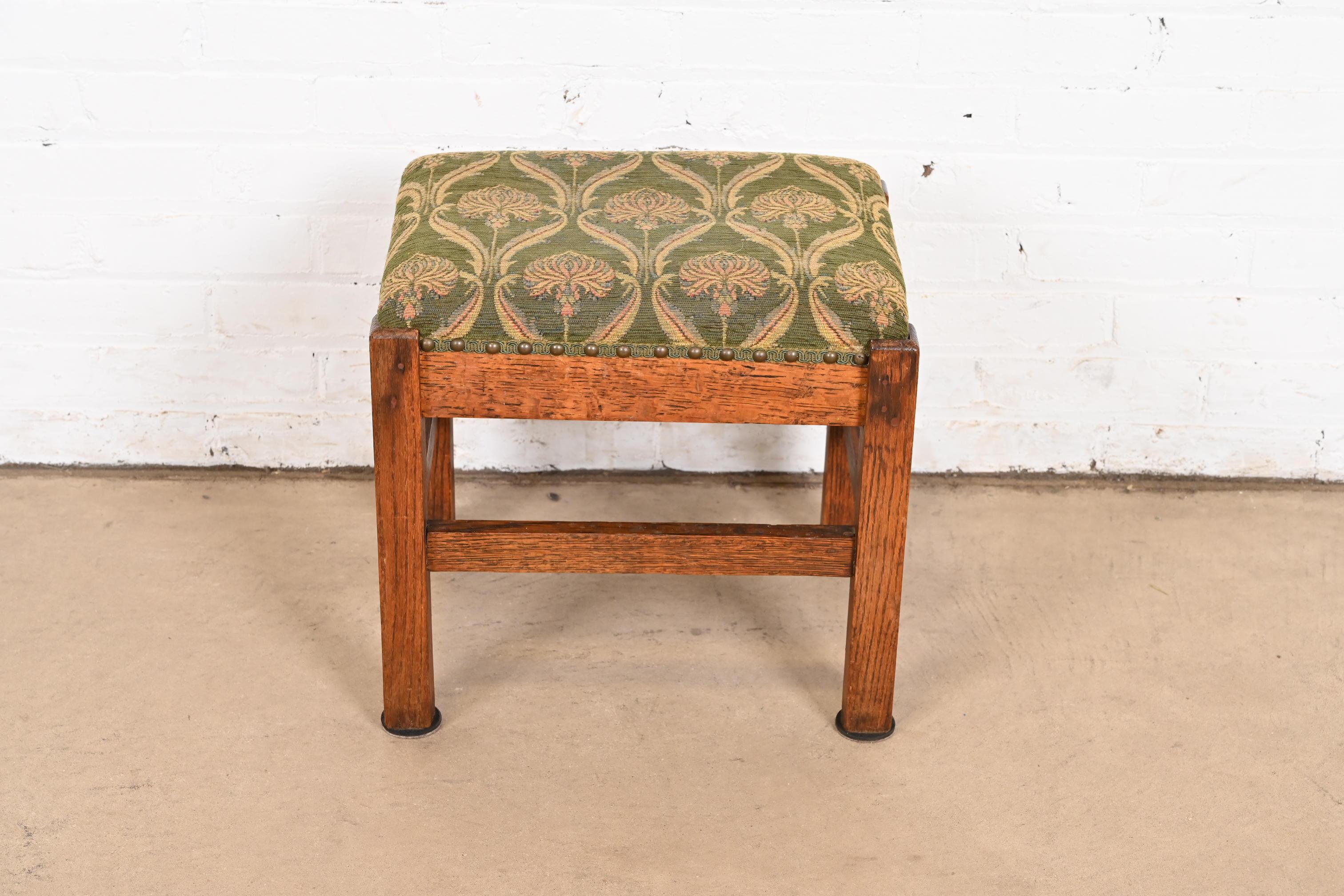Stickley Brothers Stil Mission Eichenholz Arts & Crafts gepolsterter Fußhocker im Zustand „Gut“ im Angebot in South Bend, IN