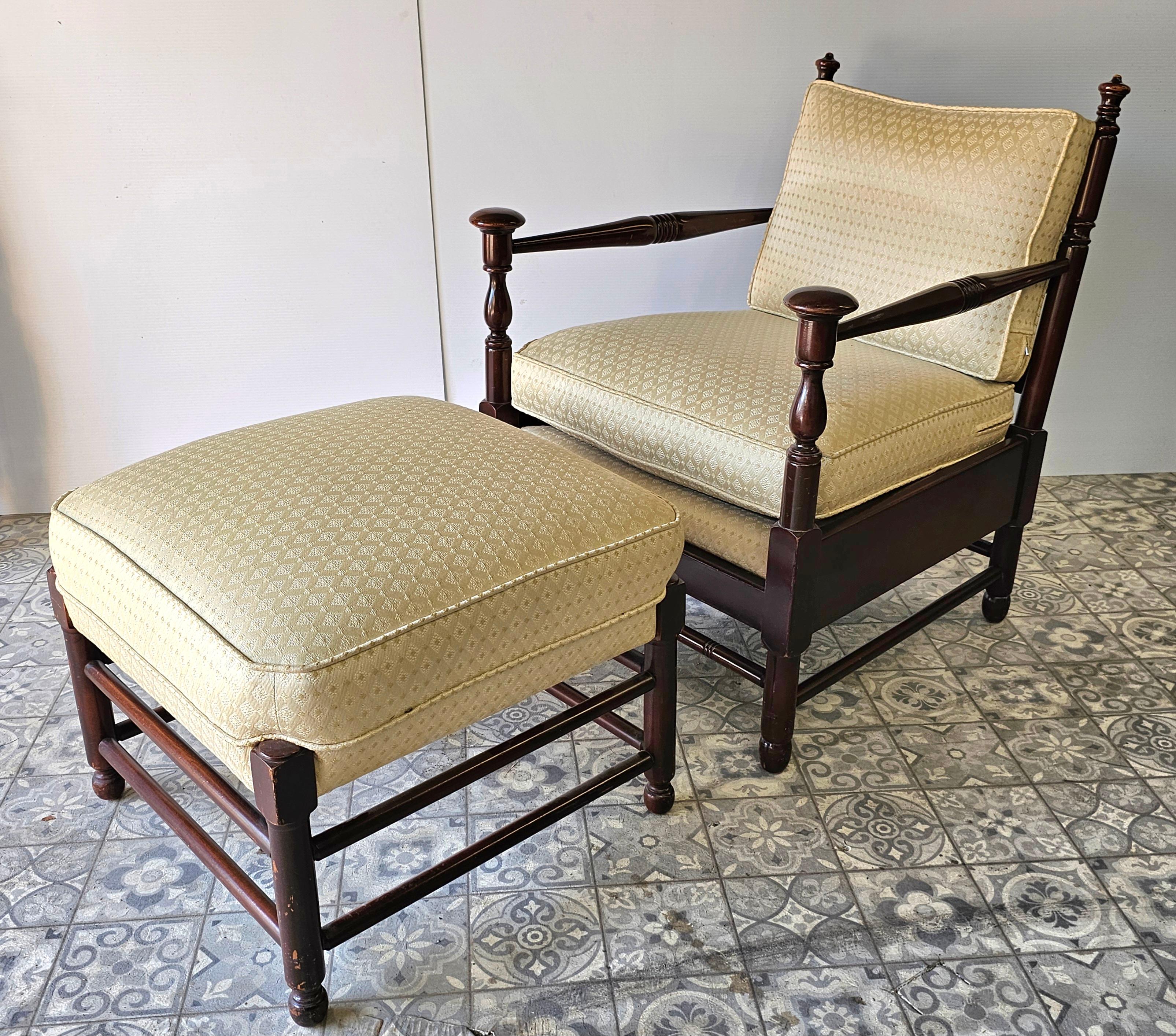 Mid-Century Modern Stickley English Colonial Collection Cherry Valley Ensemble chaise longue et ottoman en vente