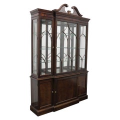 STICKLEY Chippendale Mahogany Breakfront China Display Cabinet