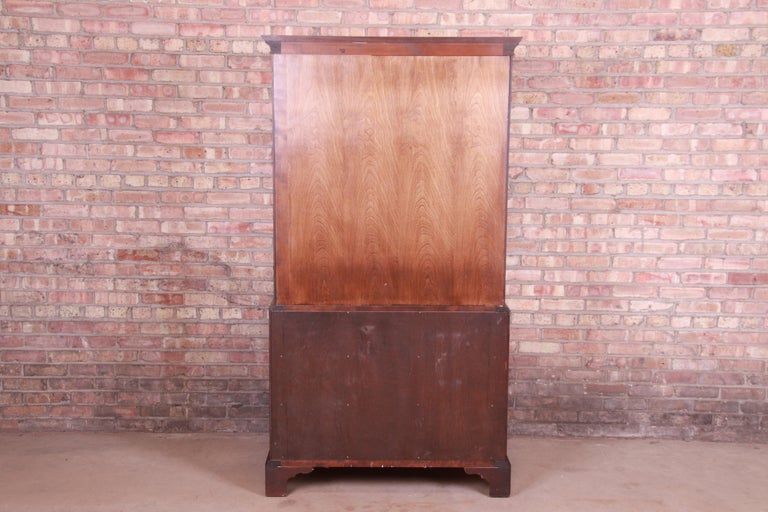 Stickley Chippendale Mahogany Gentleman's Chest For Sale at 1stDibs