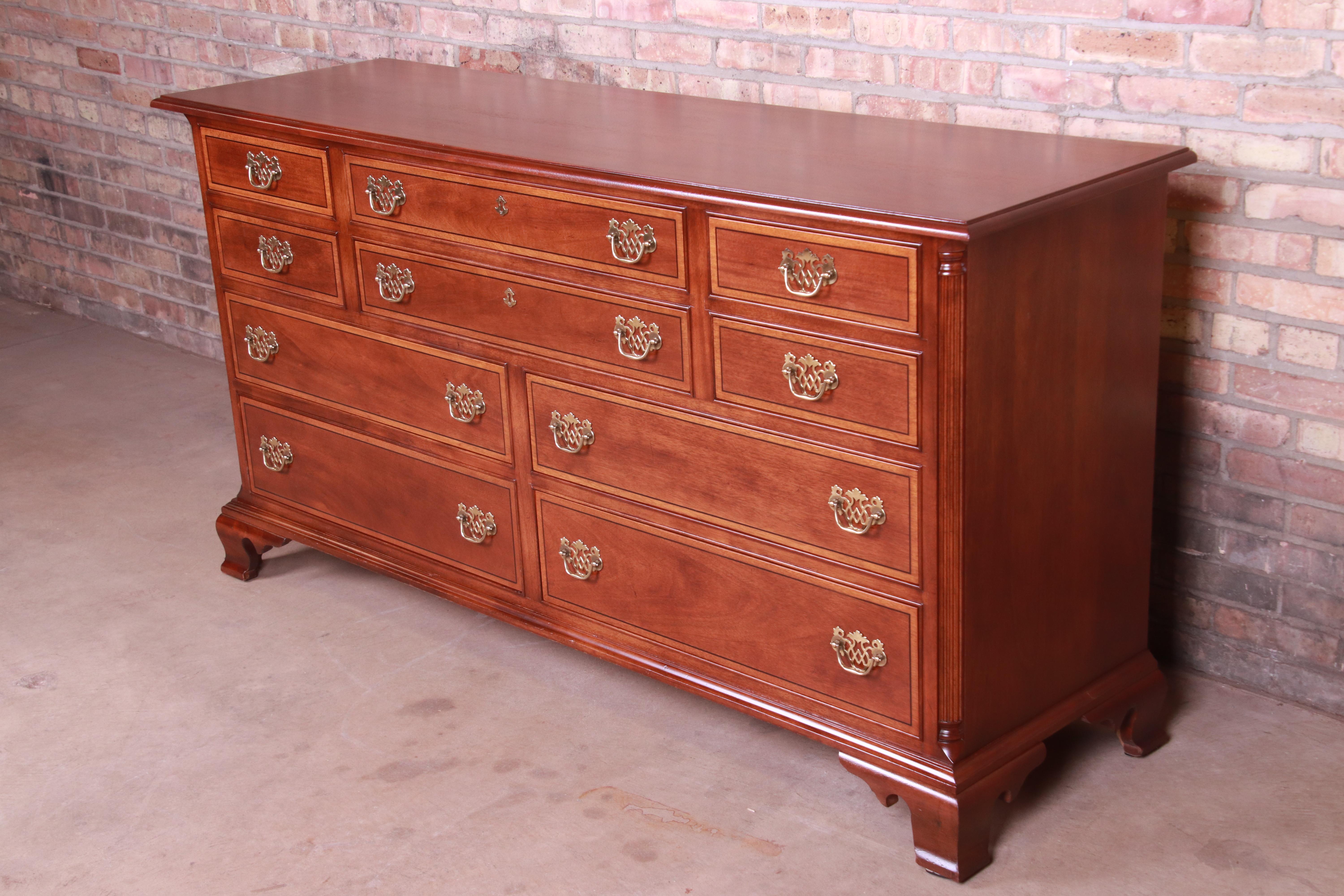 Stickley Chippendale Mahogany Ten-Drawer Dresser or Credenza, Newly Refinished In Good Condition In South Bend, IN
