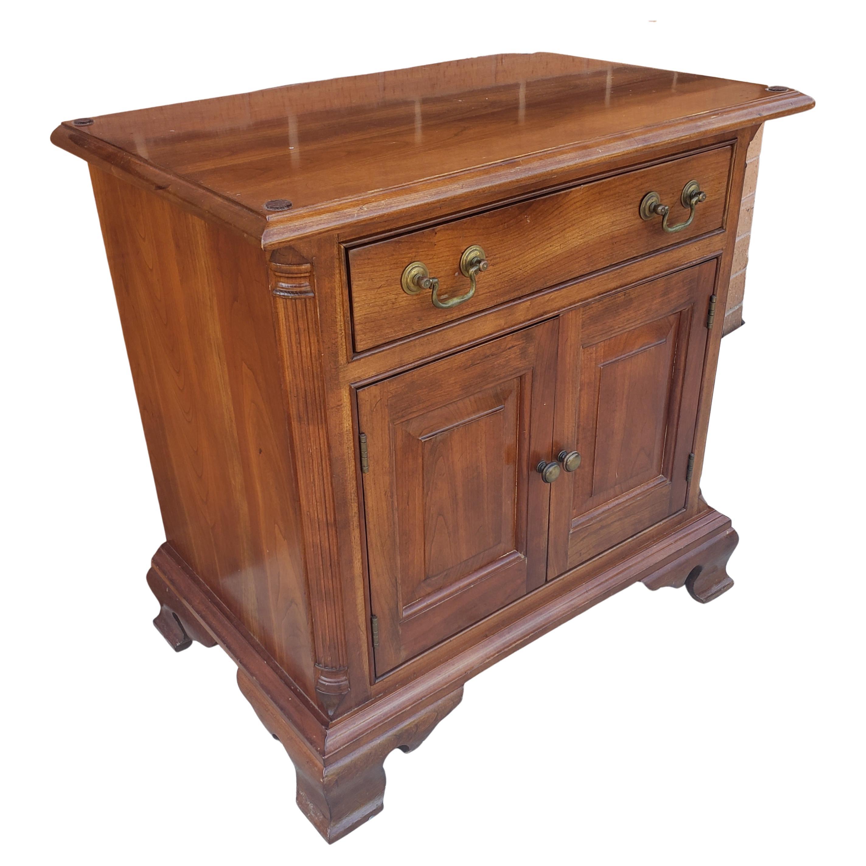 Stickley Chippendale Solid Cherry Nightstands, a Pair  In Good Condition In Germantown, MD