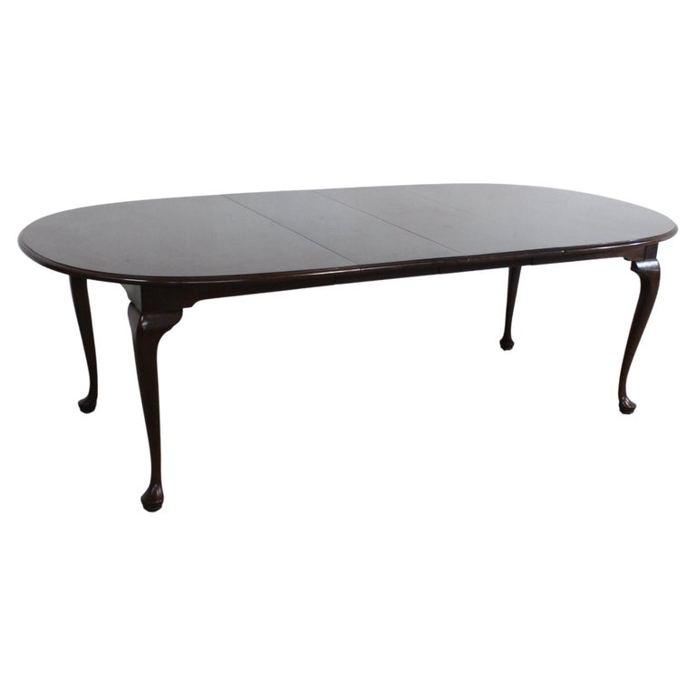 Stickley Dark Mahogany Queen Anne Dining Table For Sale at 1stDibs