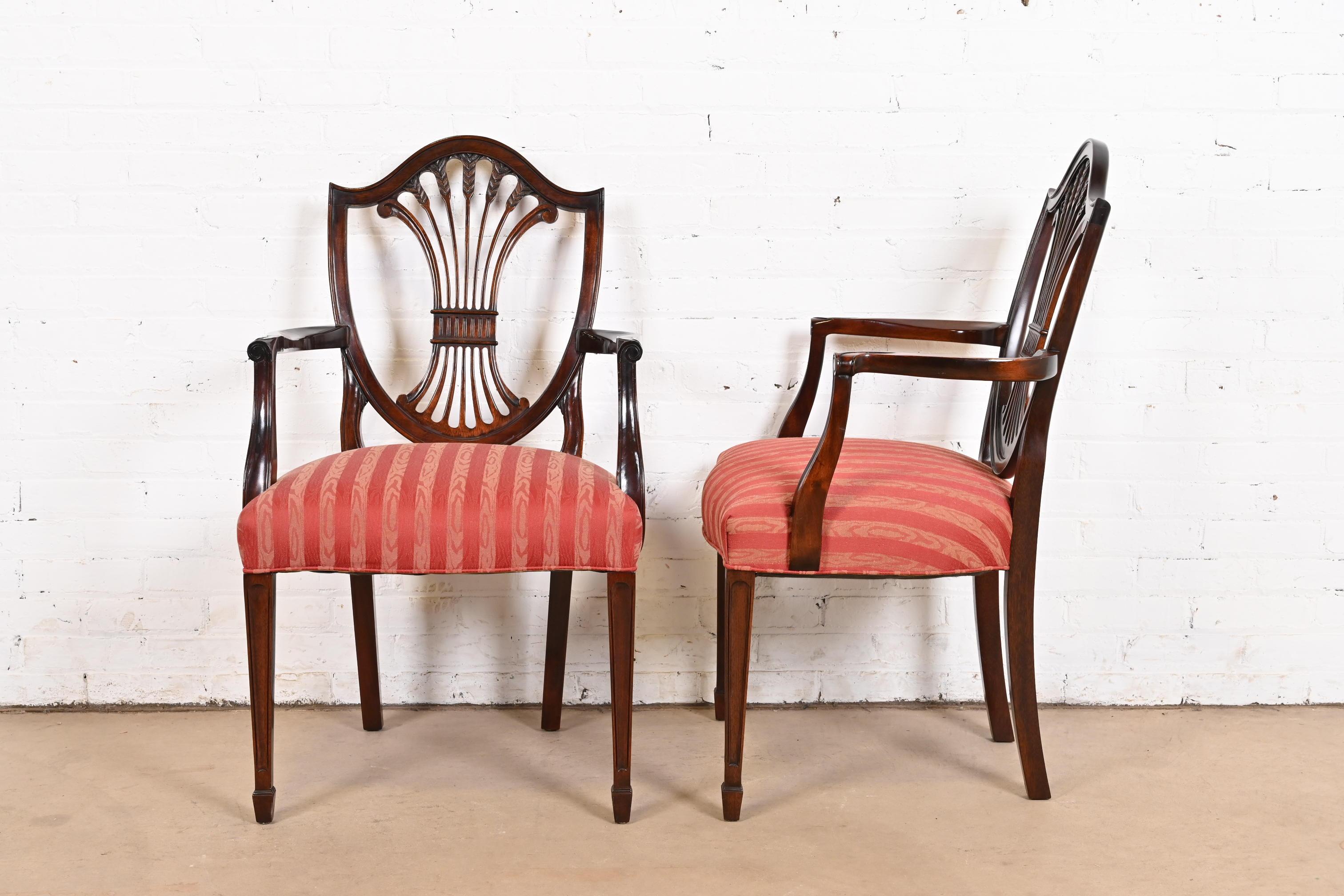 Stickley Federal Mahagoni-Esszimmerstühle mit Schilfrohrrückenlehne, Sechser-Set im Angebot 5