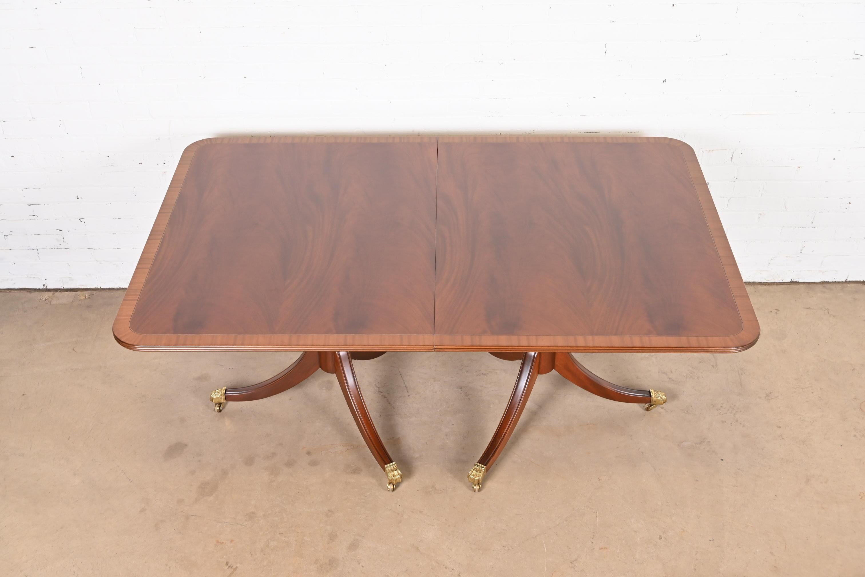 Stickley Georgian Banded Flame Mahogany Double Pedestal Extension Dining Table 4