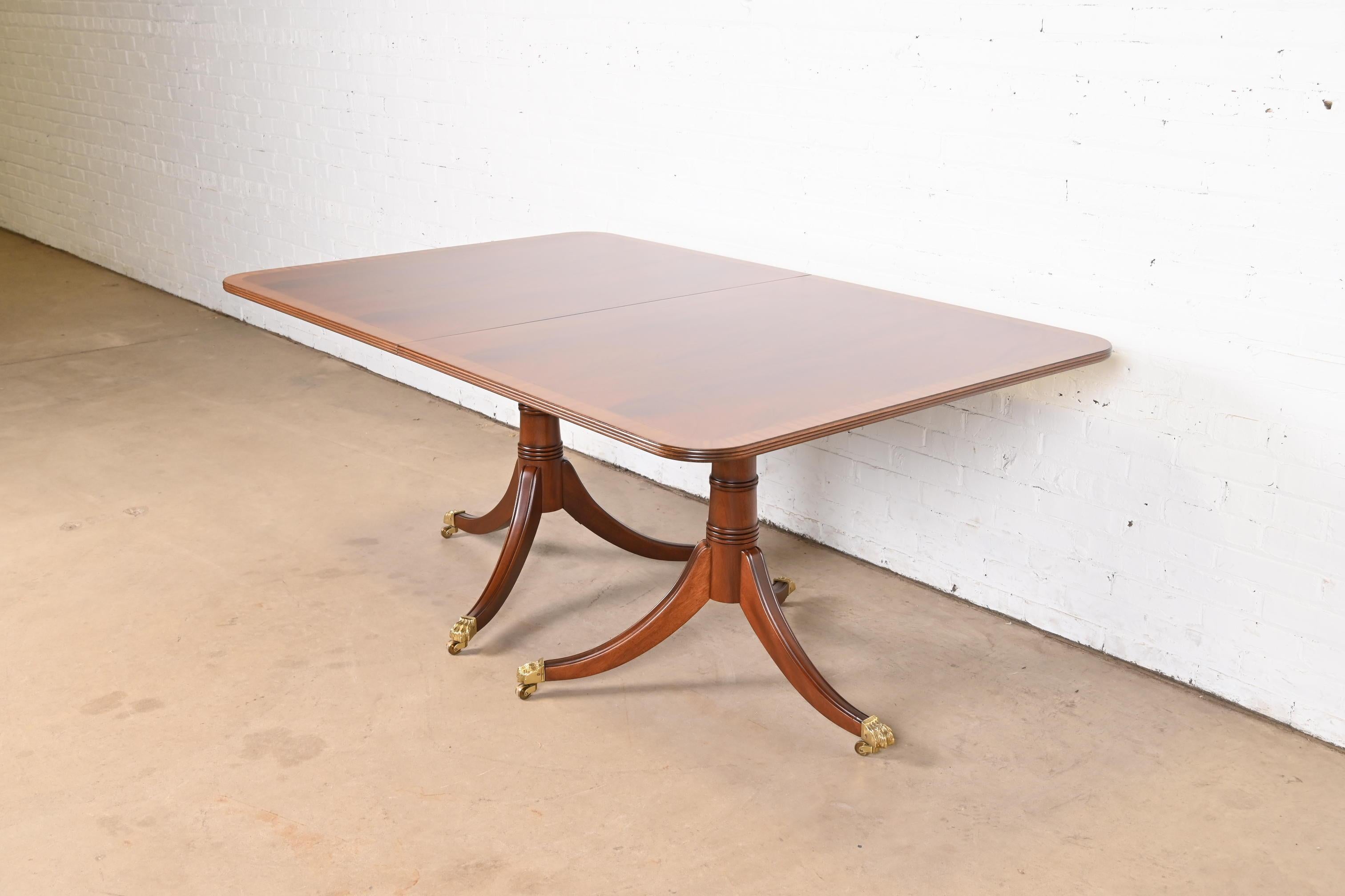 Stickley Georgian Banded Flame Mahogany Double Pedestal Extension Dining Table 3