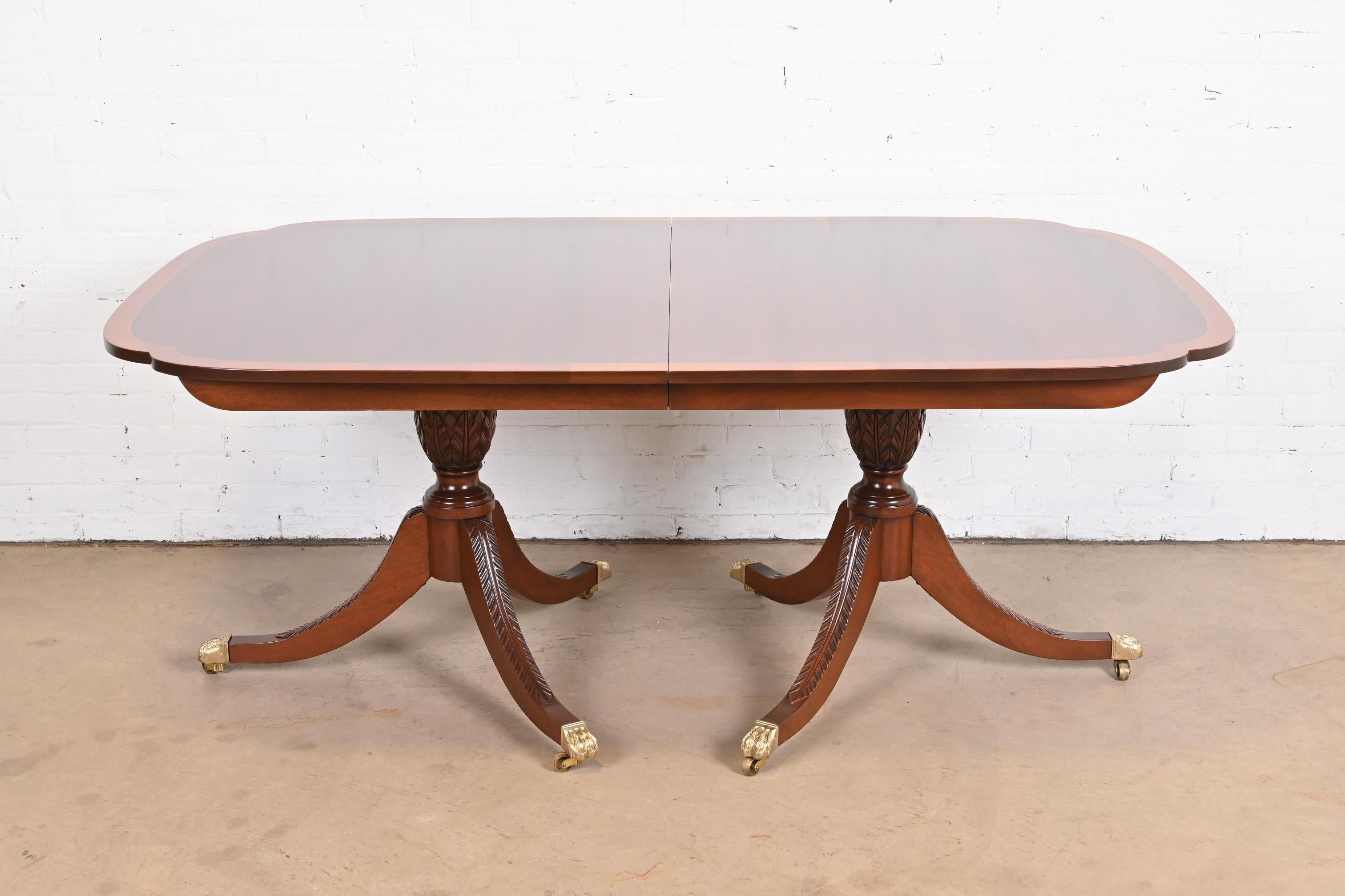 Stickley Georgian Banded Mahogany Double Pedestal Dining Table, Newly Refinished 3