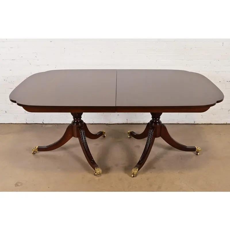 Stickley Georgian Mahogany Extension Dining Table, Newly Refinished For Sale 2