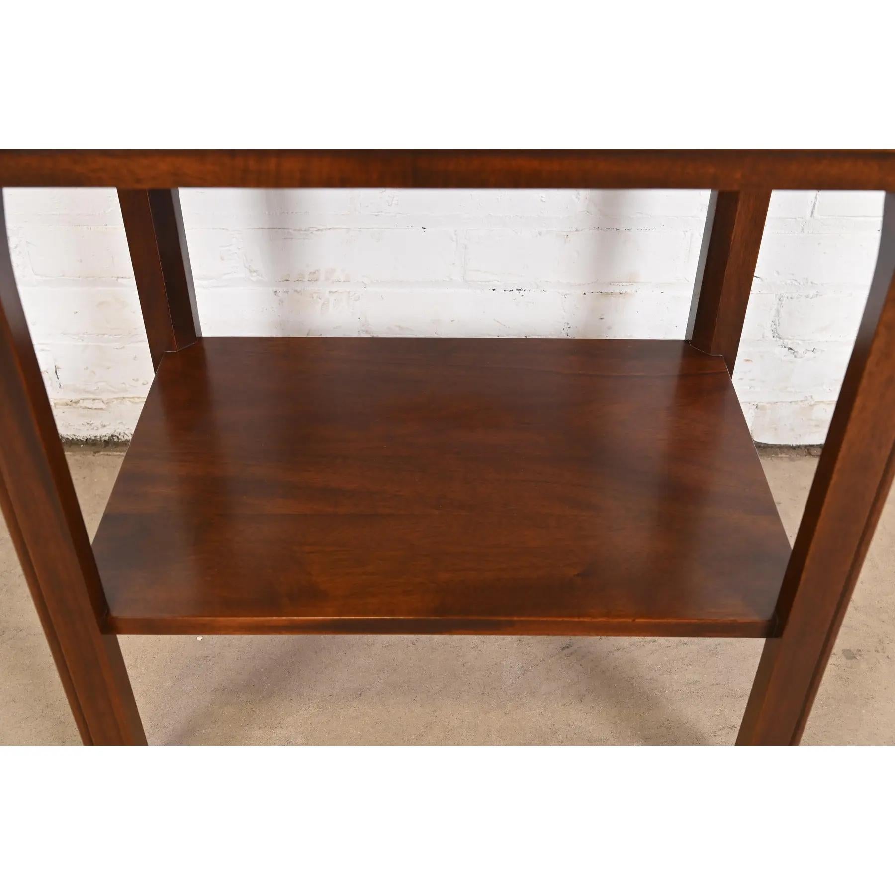 Stickley Georgian Mahogany Nightstand or Occasional Side Table For Sale 4