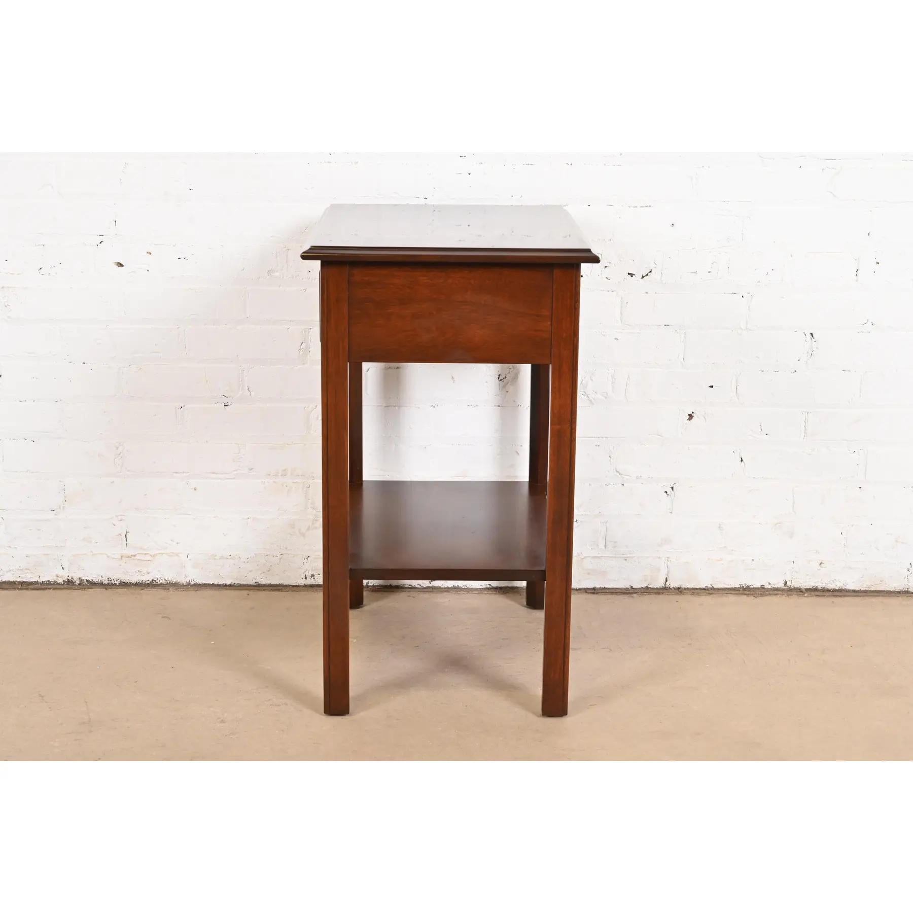Stickley Georgian Mahogany Nightstand or Occasional Side Table For Sale 5