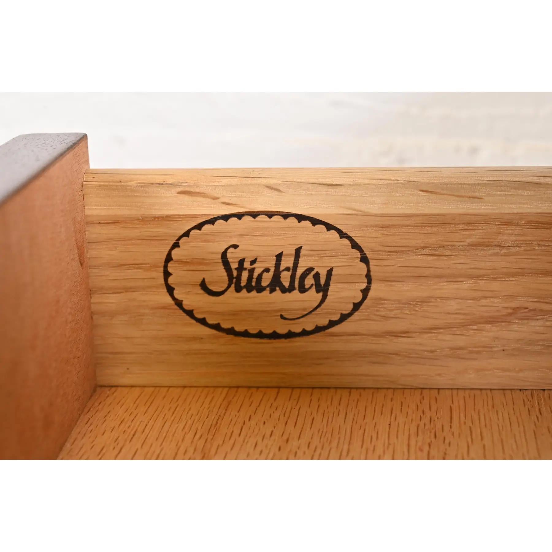 Stickley Georgian Mahogany Nightstand or Occasional Side Table For Sale 2