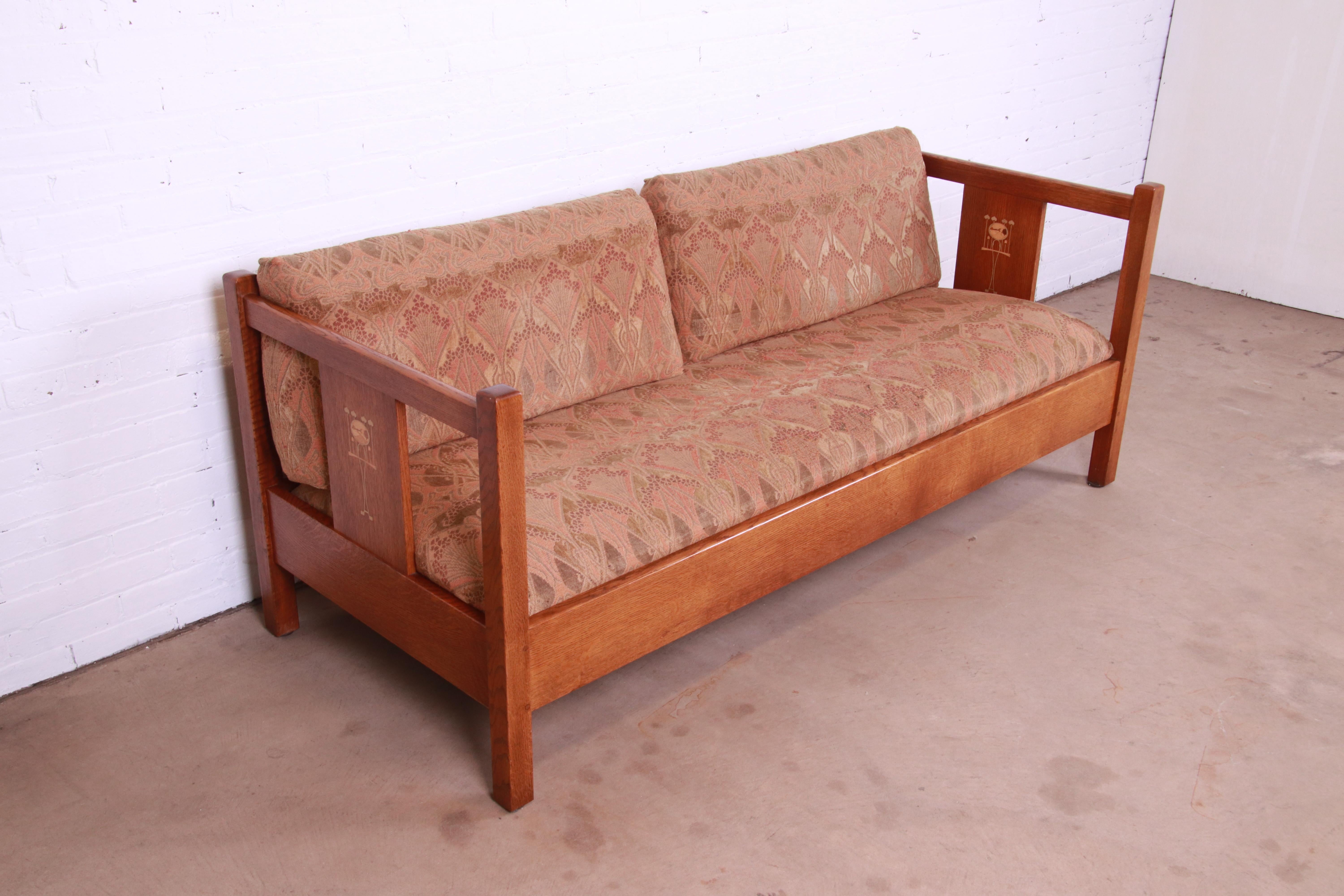 Stickley Harvey Ellis Collection Arts & Crafts Inlaid Solid Oak Sofa In Good Condition In South Bend, IN