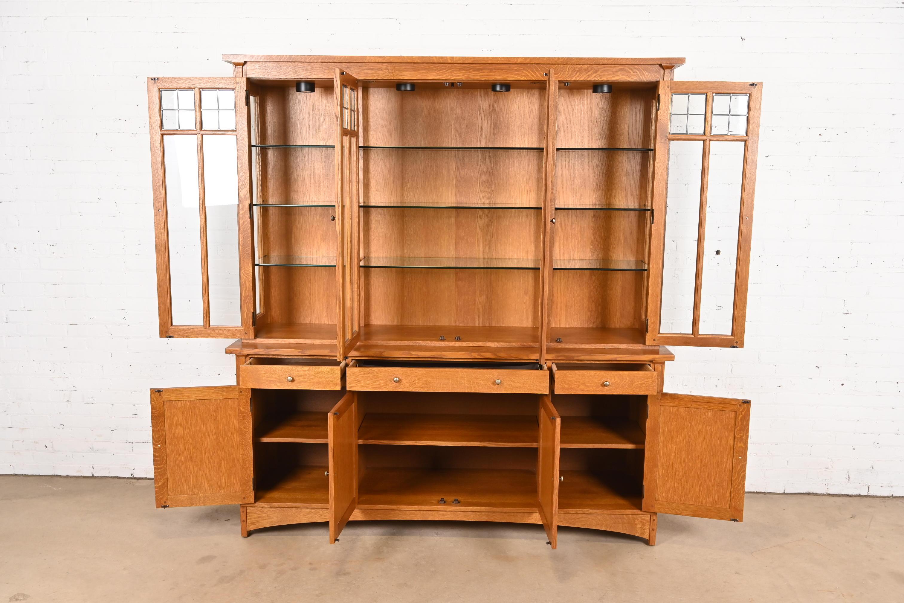 XXI secolo e contemporaneo Stickley Harvey Ellis Collection'S Arts & Crafts Quercia Libreria illuminata a scomparsa in vendita
