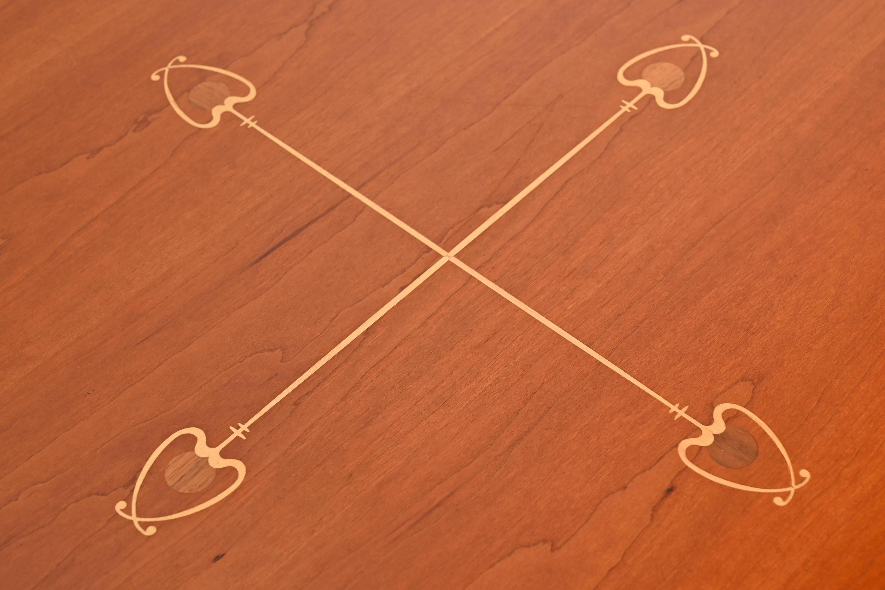Stickley Harvey Ellis Kollektion Arts & Crafts Beistelltisch aus Kirschholz mit Intarsien aus Kirschbaumholz im Angebot 1