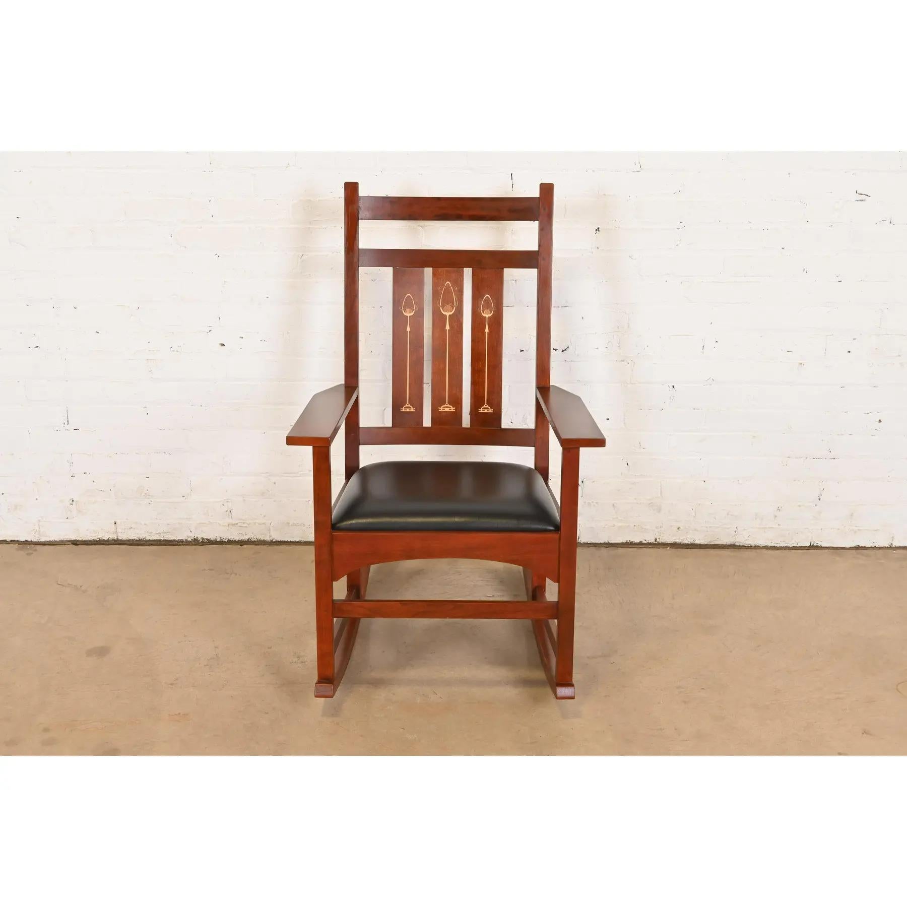 Americano Sedia a dondolo in legno di ciliegio della collezione Harvey Ellis Mission Arts & Crafts di Stickley in vendita