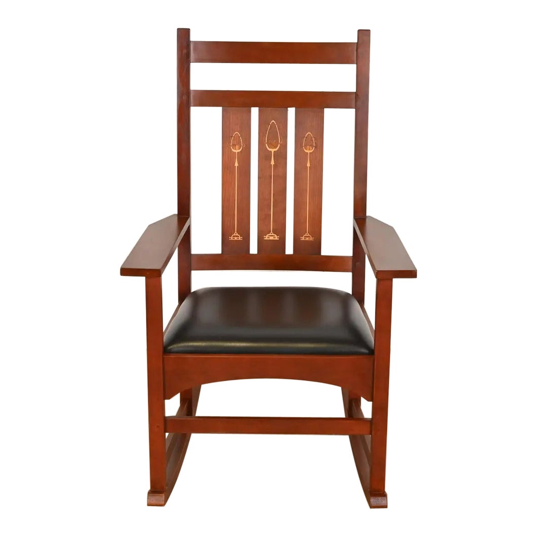 Sedia a dondolo in legno di ciliegio della collezione Harvey Ellis Mission Arts & Crafts di Stickley