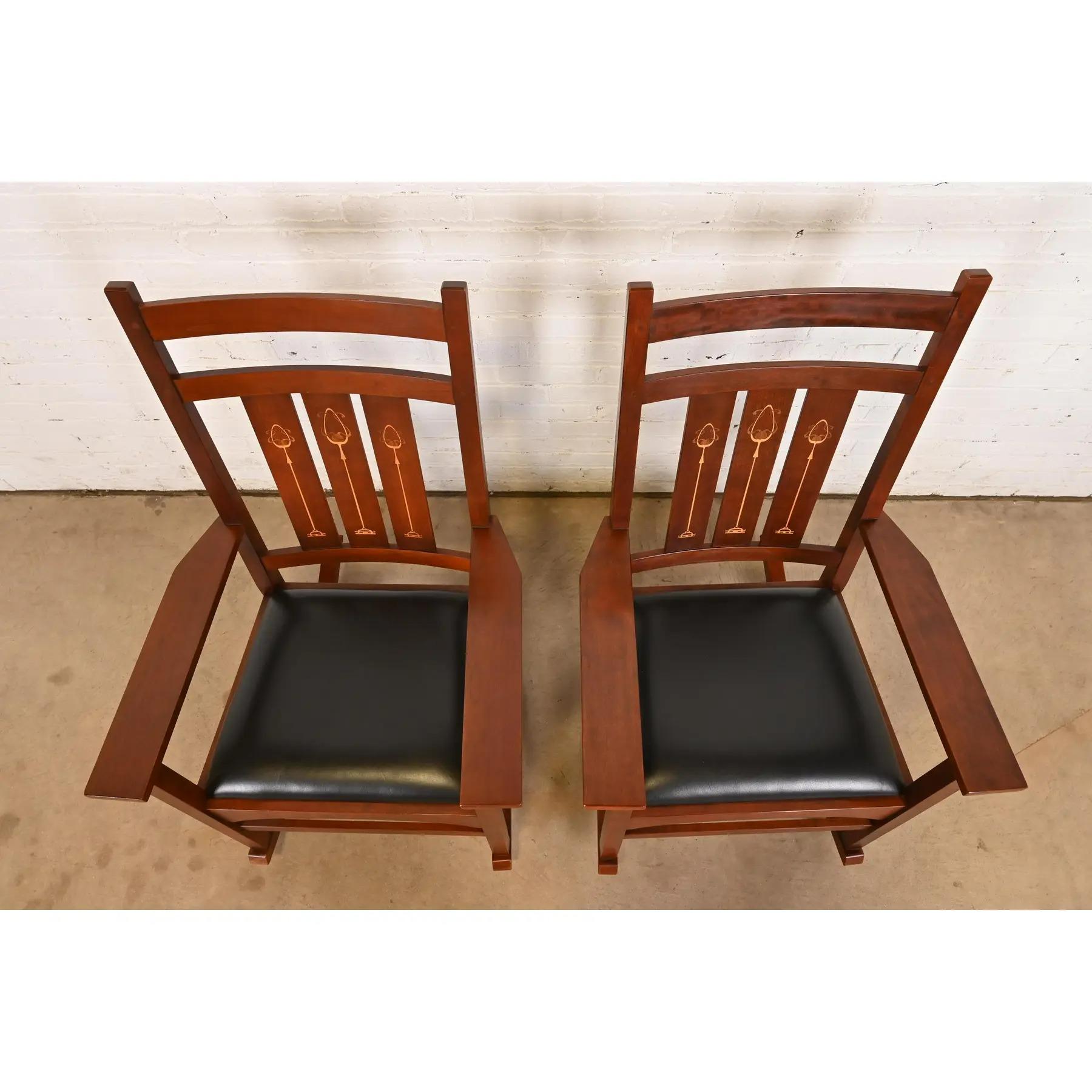 XXI secolo e contemporaneo Sedie a dondolo Mission Arts & Crafts della collezione Harvey Ellis di Stickley, coppia in vendita