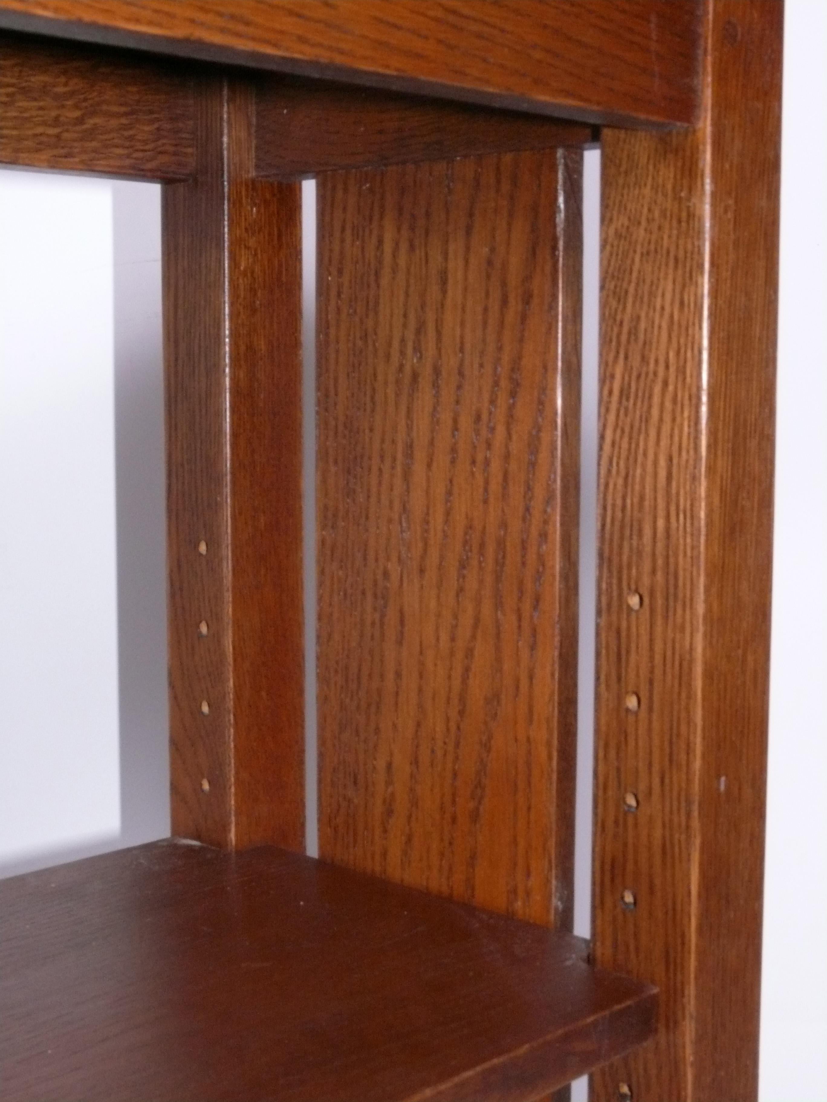 Stickley Harvey Ellis Inlaid Bookshelf Mission Oak Arts Crafts In Good Condition For Sale In Atlanta, GA