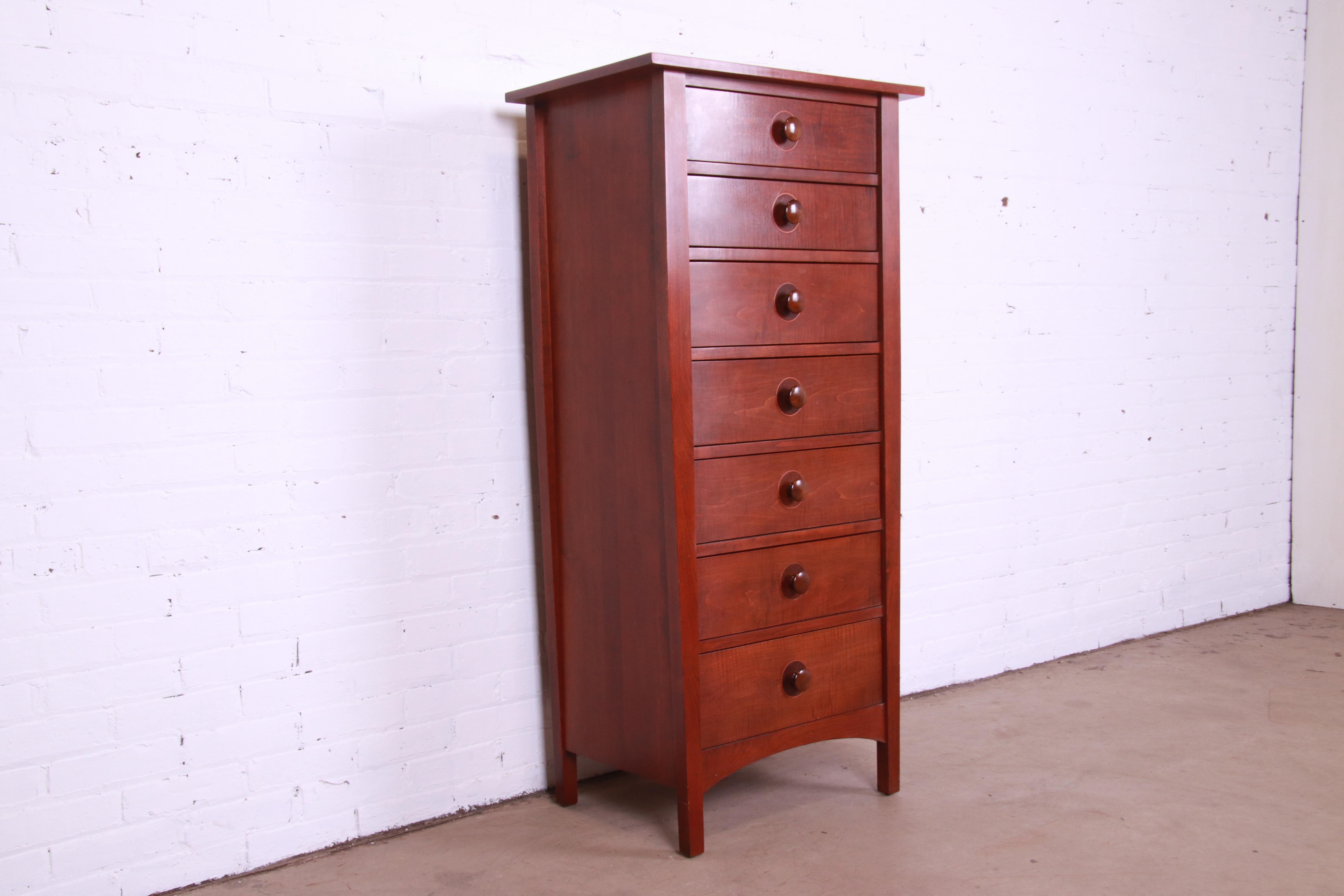 Stickley Harvey Ellis Mission Collection Cherry Wood Lingerie Chest In Good Condition In South Bend, IN