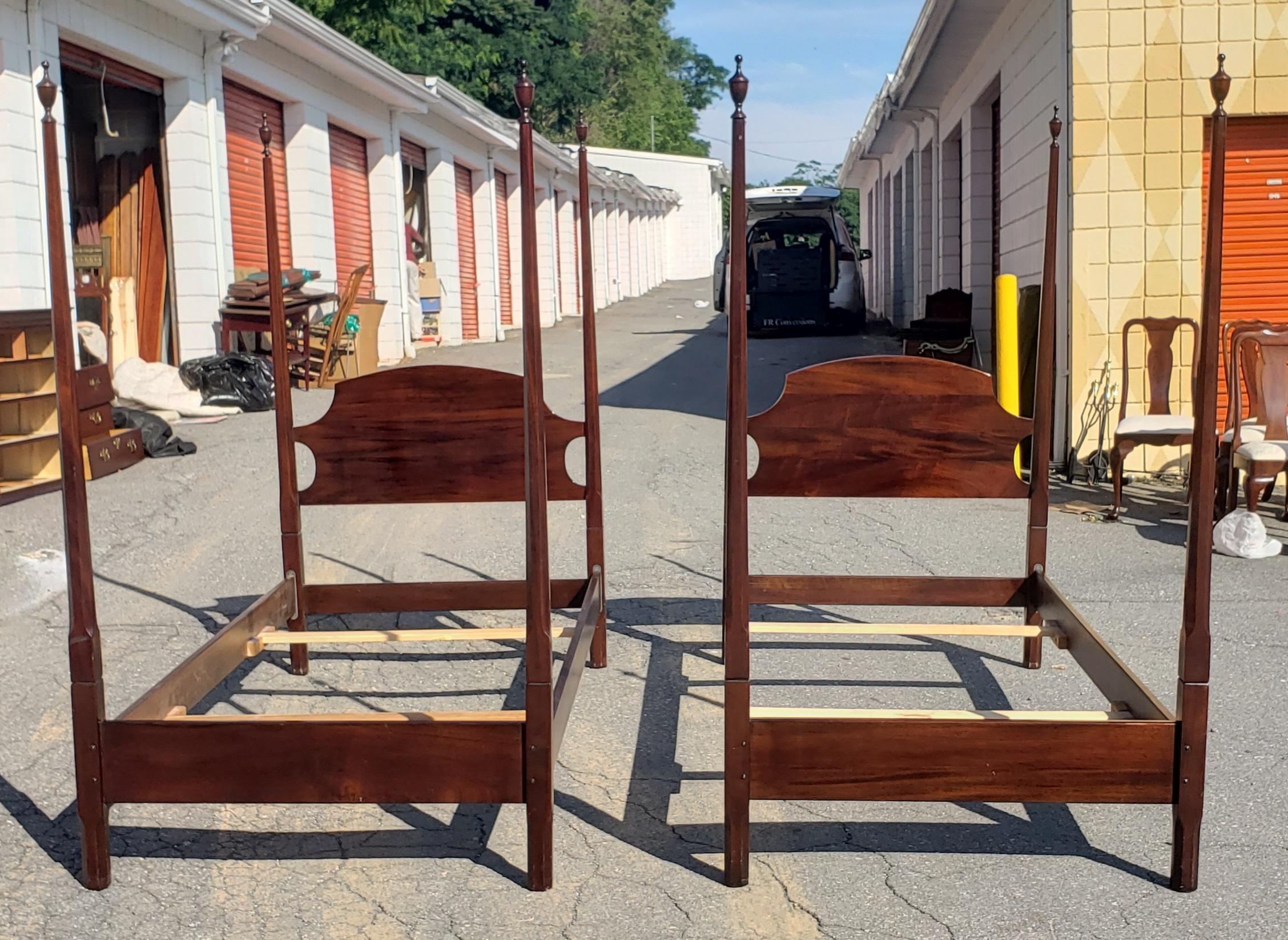 Stickley Mahogany Twin Posters Bedroom Frames, a Pair 1