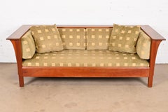 Stickley Mission Arts and Crafts Kirschbaumholz-Sofa