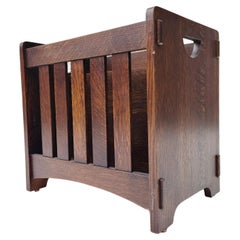 Stickley Mission Arts and Crafts Magazine Rack in the style of Gustav