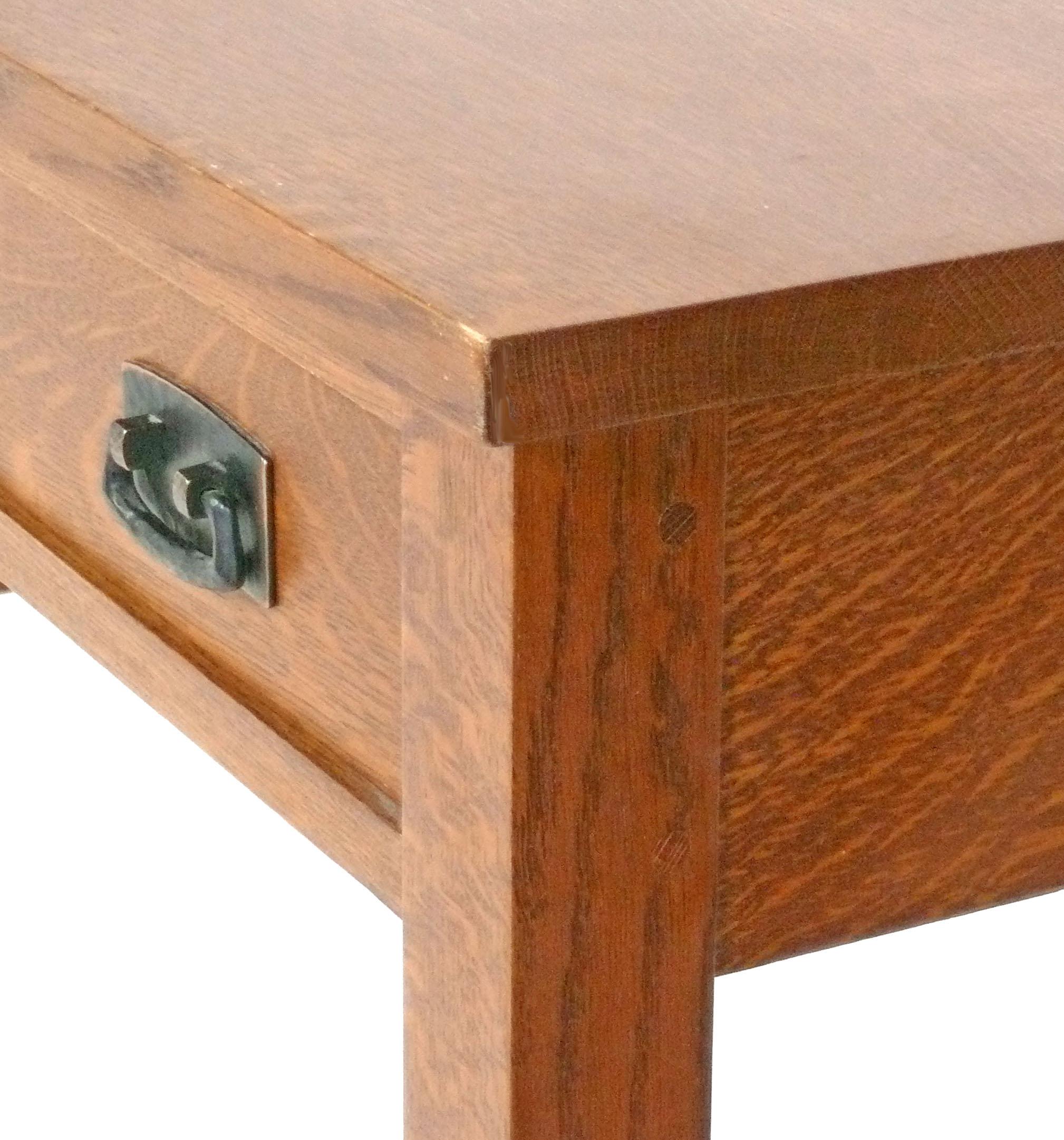 Escritorio Stickley Mission Arts & Crafts de roble Siglo XXI y contemporáneo en venta