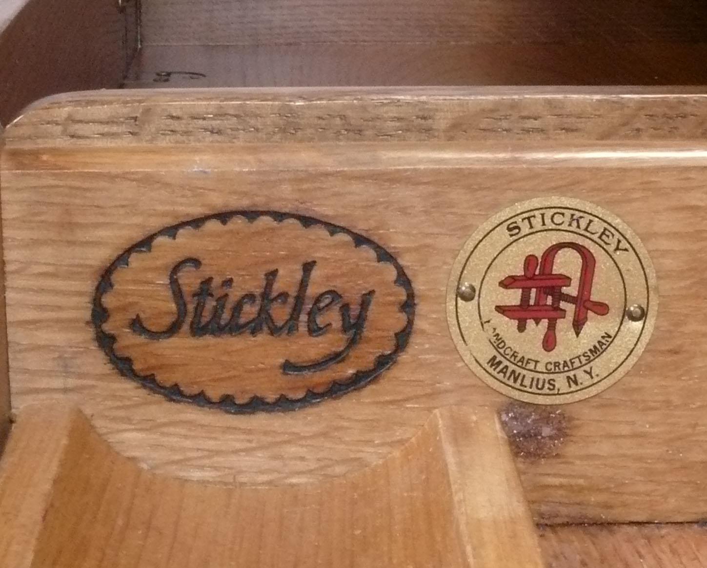 Escritorio Stickley Mission Arts & Crafts de roble Metal en venta