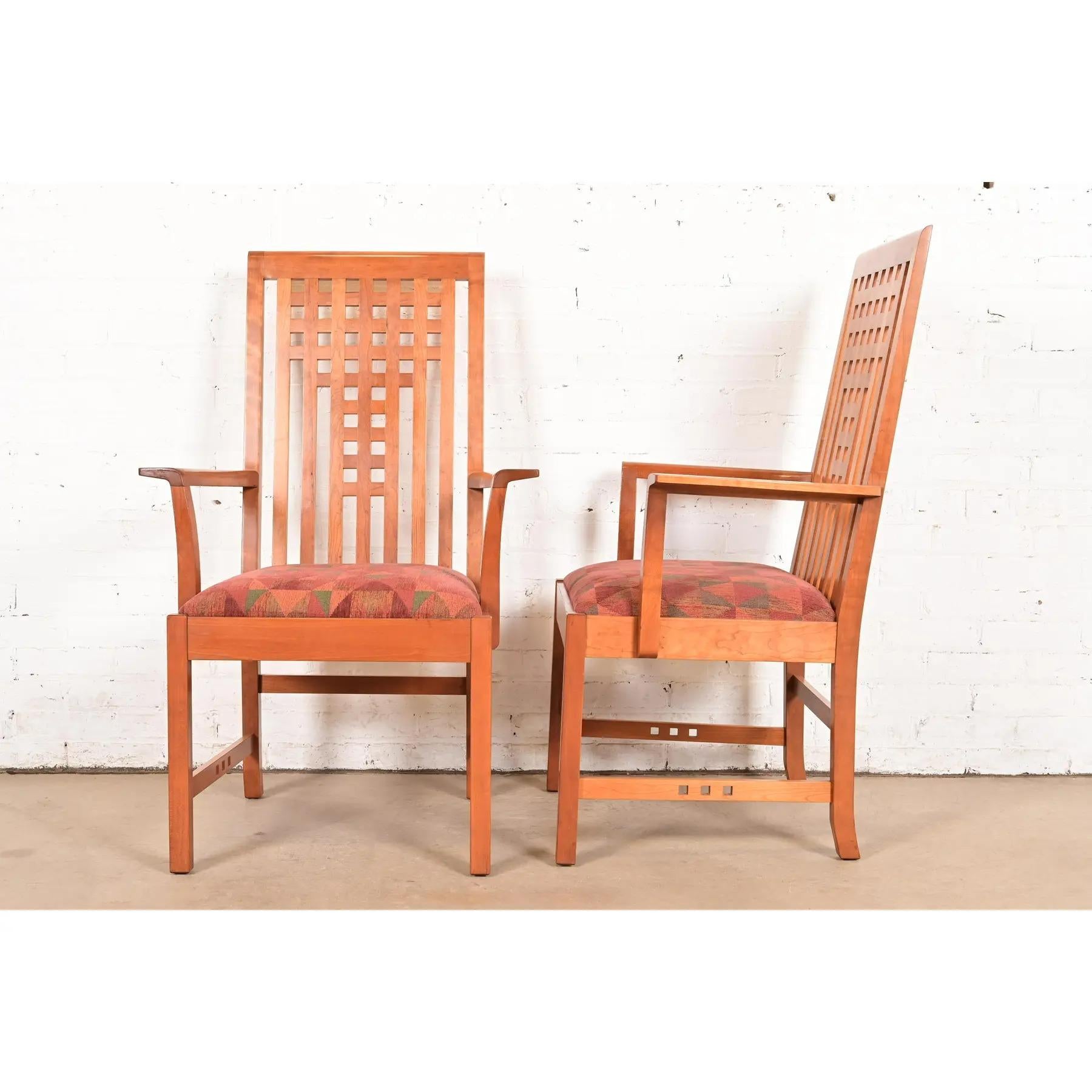 Stickley Mission Arts & Crafts Esszimmerstühle aus Kirschholz, Vierer-Set im Angebot 4