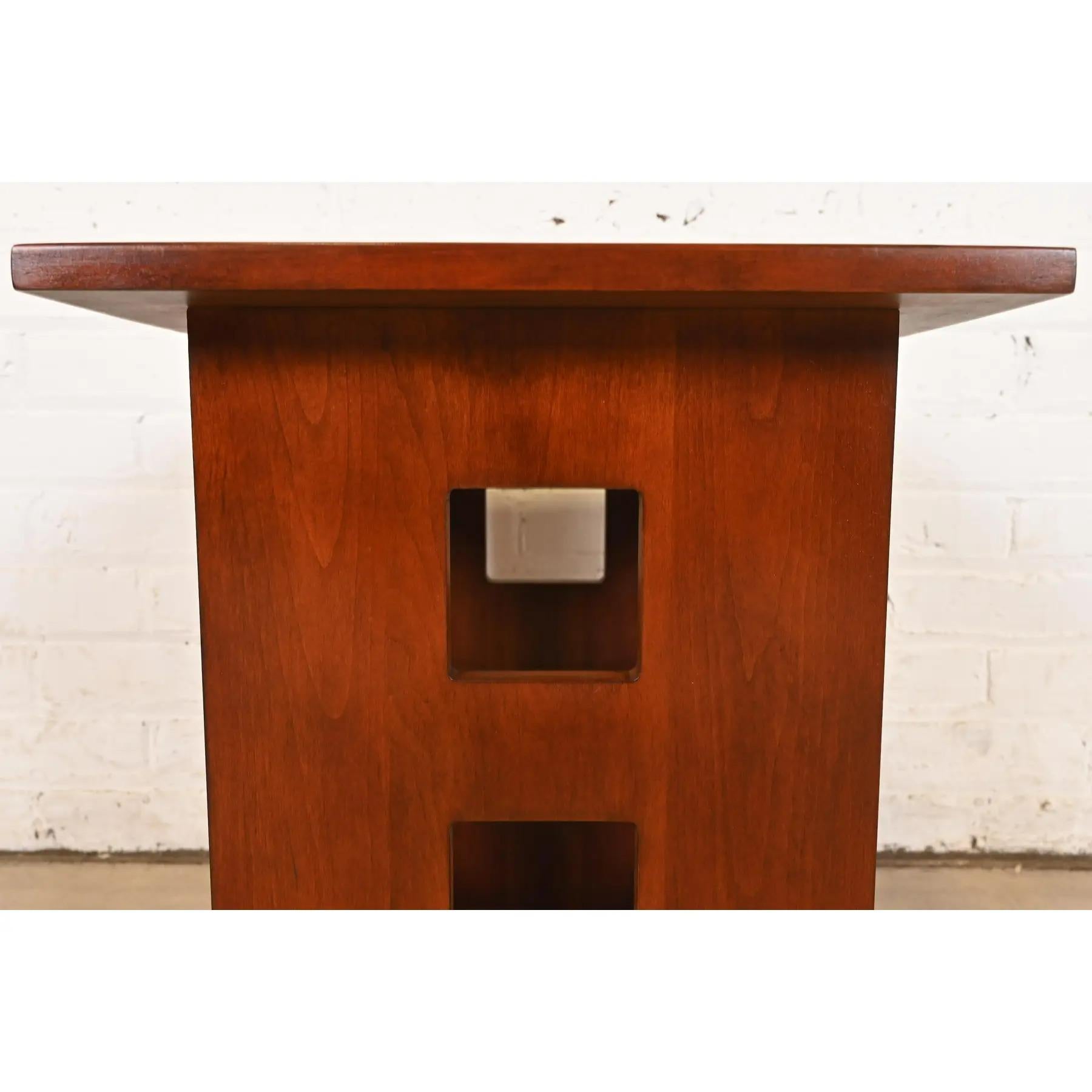 XXIe siècle et contemporain Table Tabouret Stickley Mission Arts & Crafts en cerisier Wood Limbert Cutout en vente