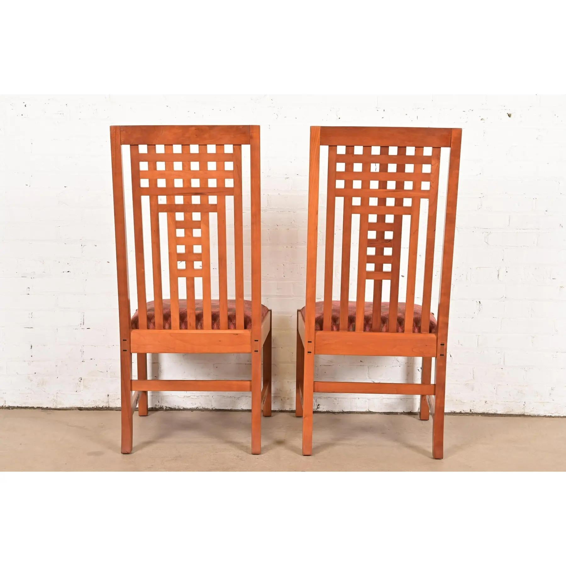 Stickley Mission Arts & Crafts Kirschholz Beistellstühle oder Esszimmerstühle, Paar im Angebot 4