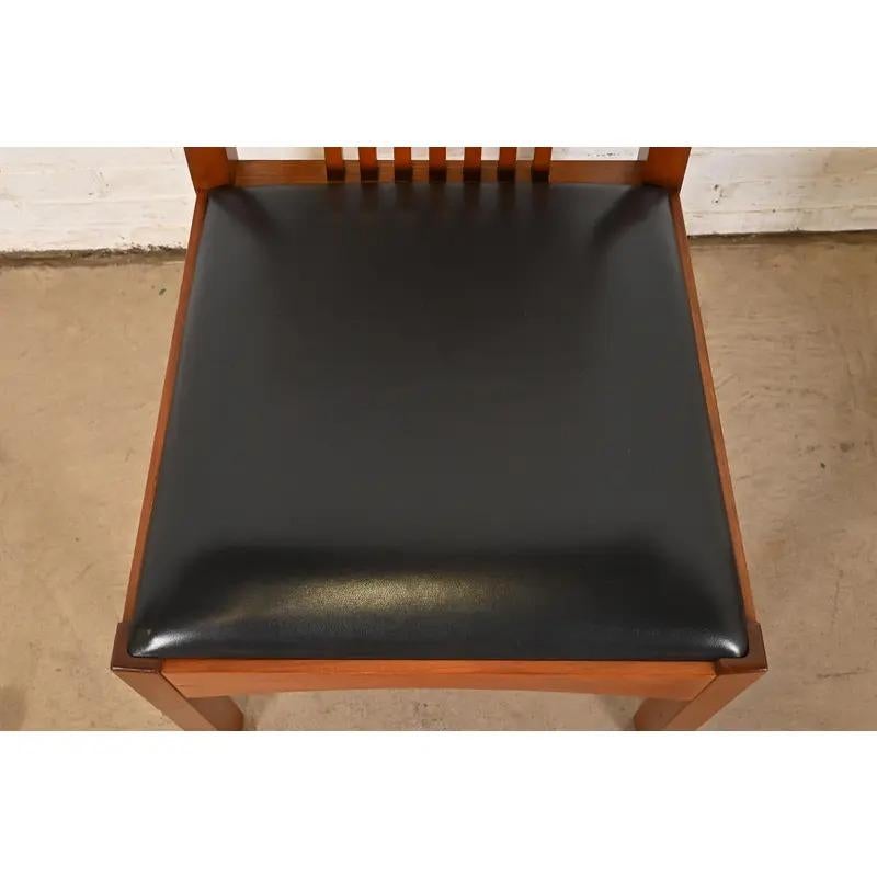 Stickley Mission Arts & Crafts Cherry Wood Side Chairs or Dining Chairs, Pair in vendita 1