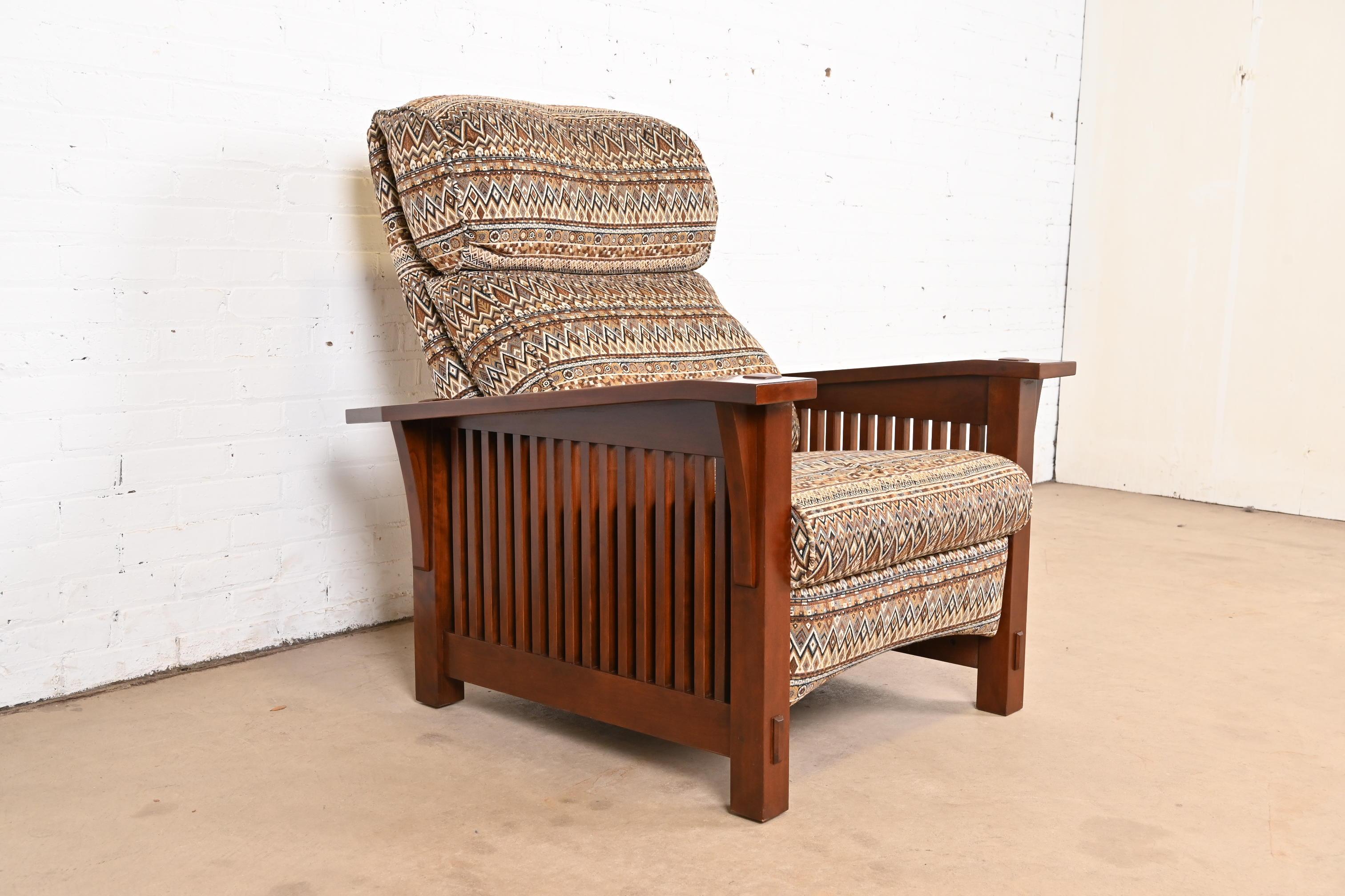 Stickley Mission Arts & Crafts Cherry Wood Spindle Reclining Morris Lounge Chair In Good Condition In South Bend, IN