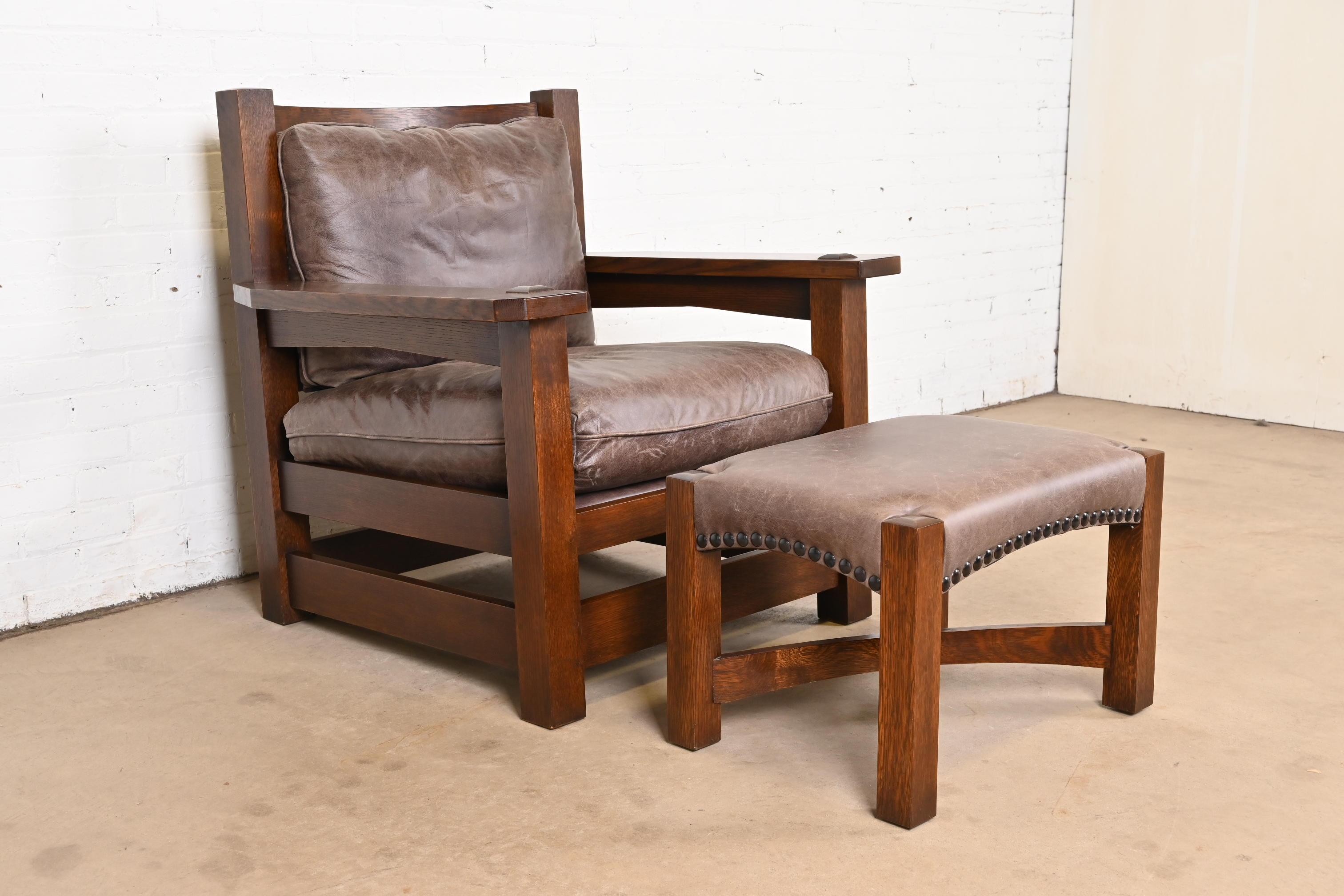 Stickley Mission Arts & Crafts Oak and Leather Lounge Chair With Ottoman In Good Condition In South Bend, IN