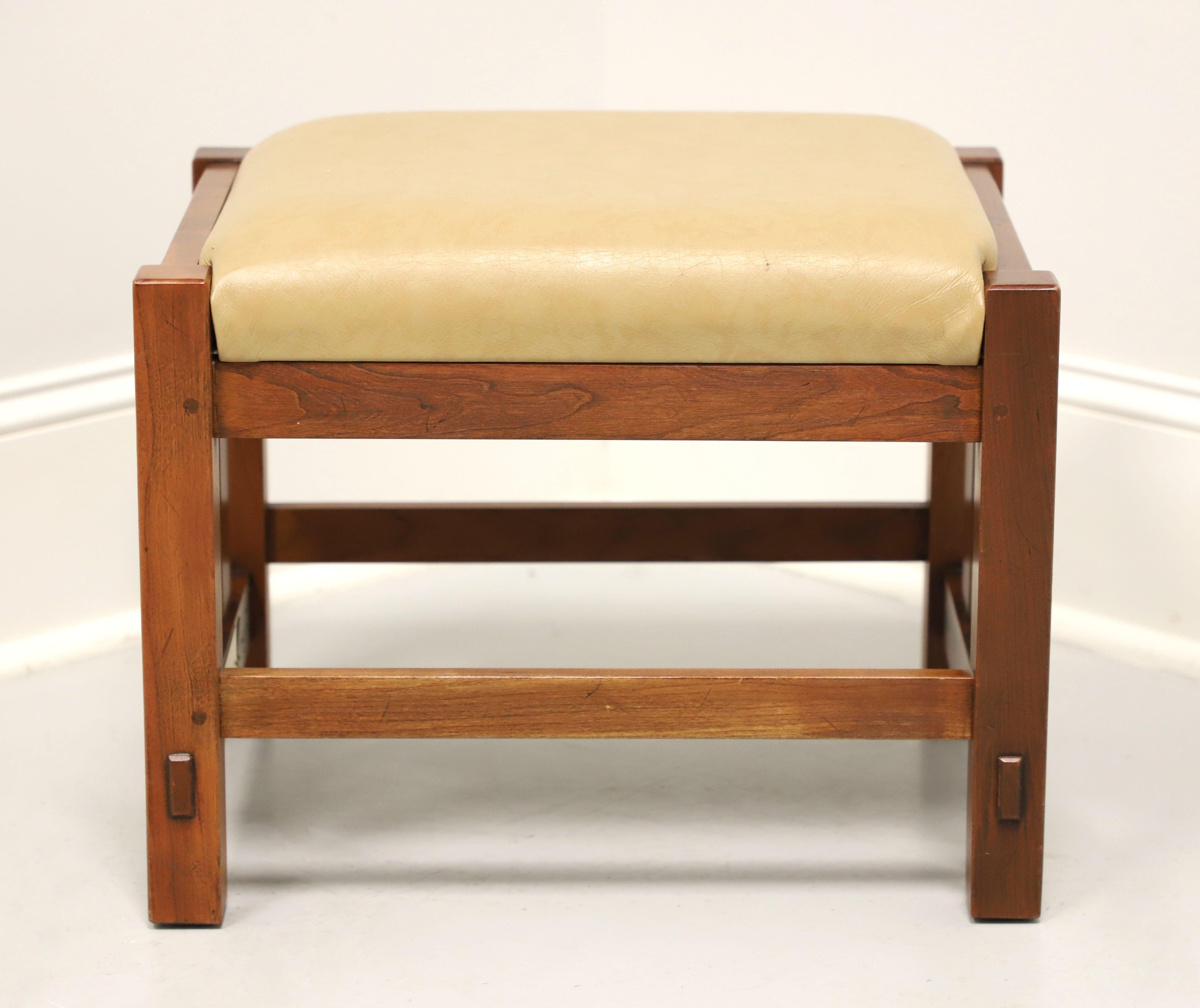 American STICKLEY Mission Cherry & Leather Footstool 91-495 - B