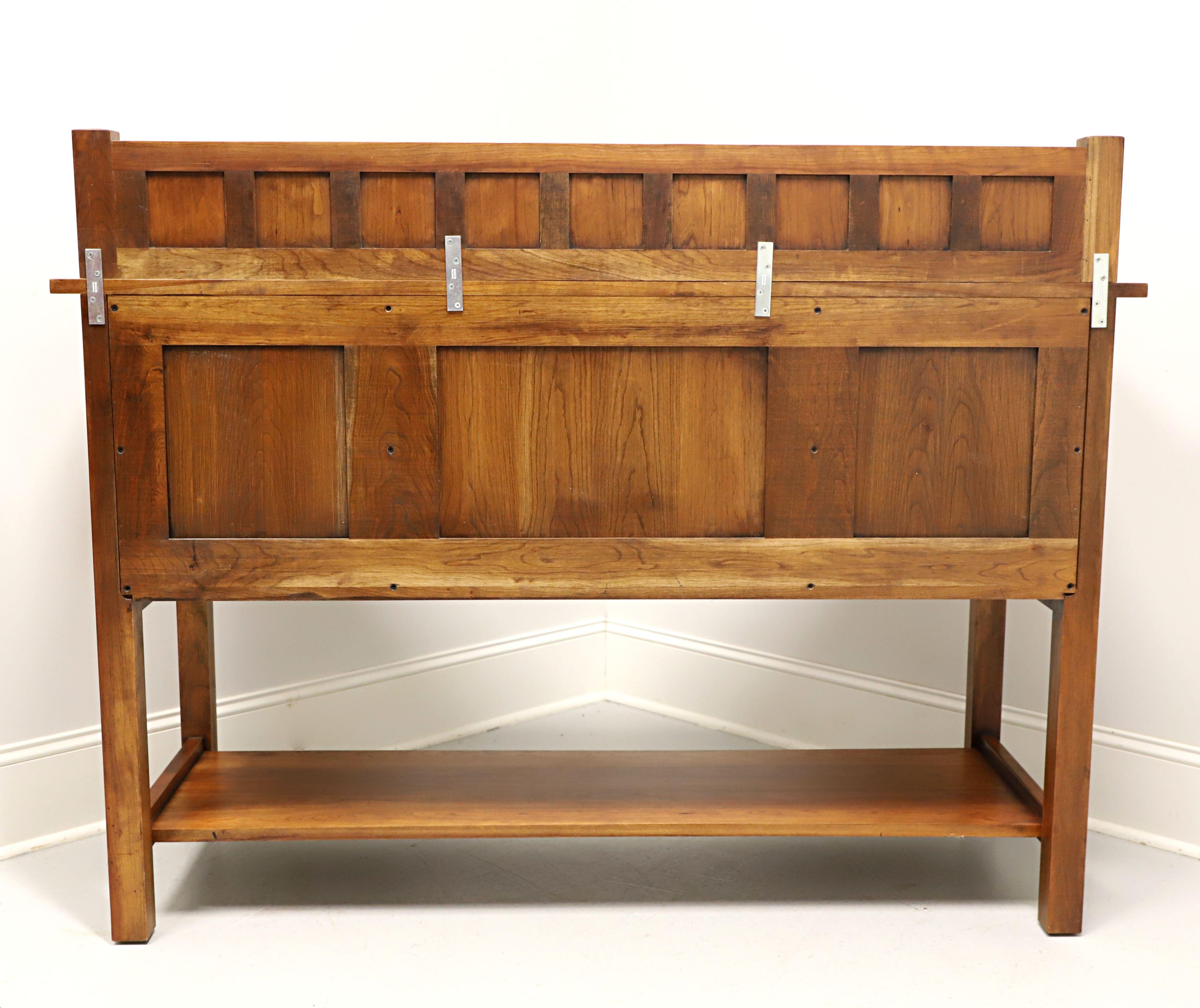 STICKLEY Mission Cherry Sideboard 91-711 In Good Condition In Charlotte, NC