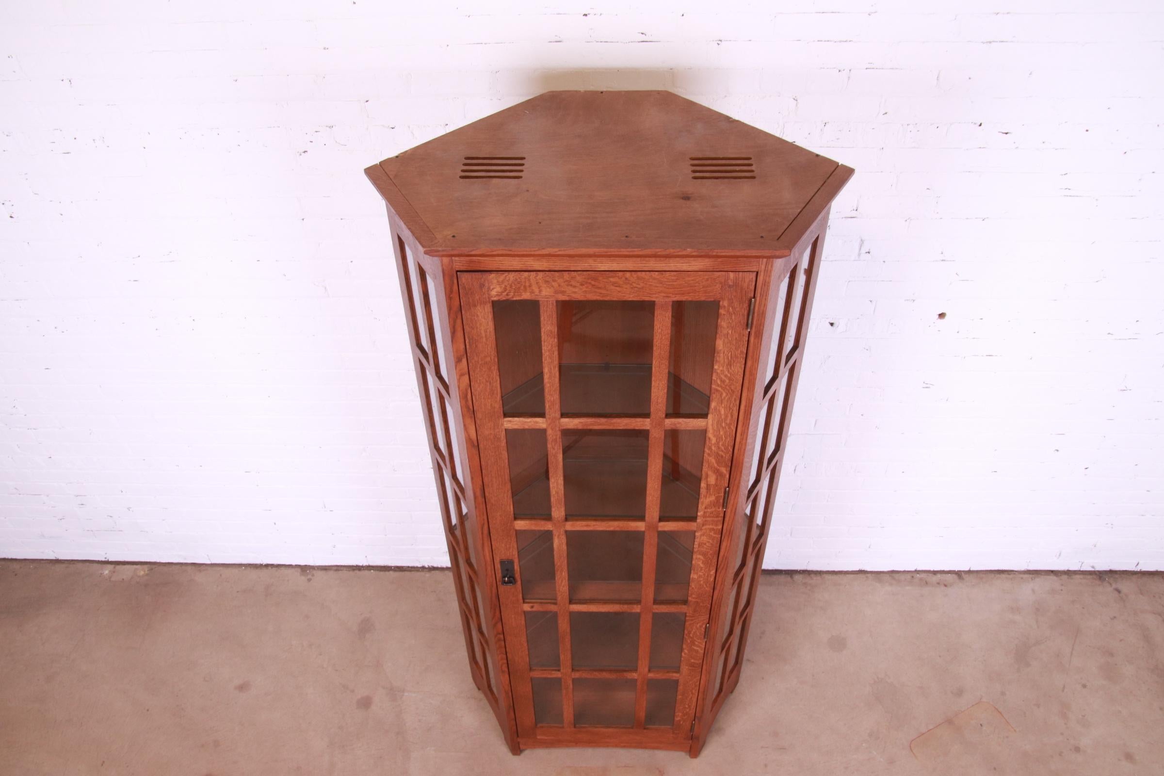 Glass Stickley Mission Oak Arts & Crafts Lighted Corner Cabinet