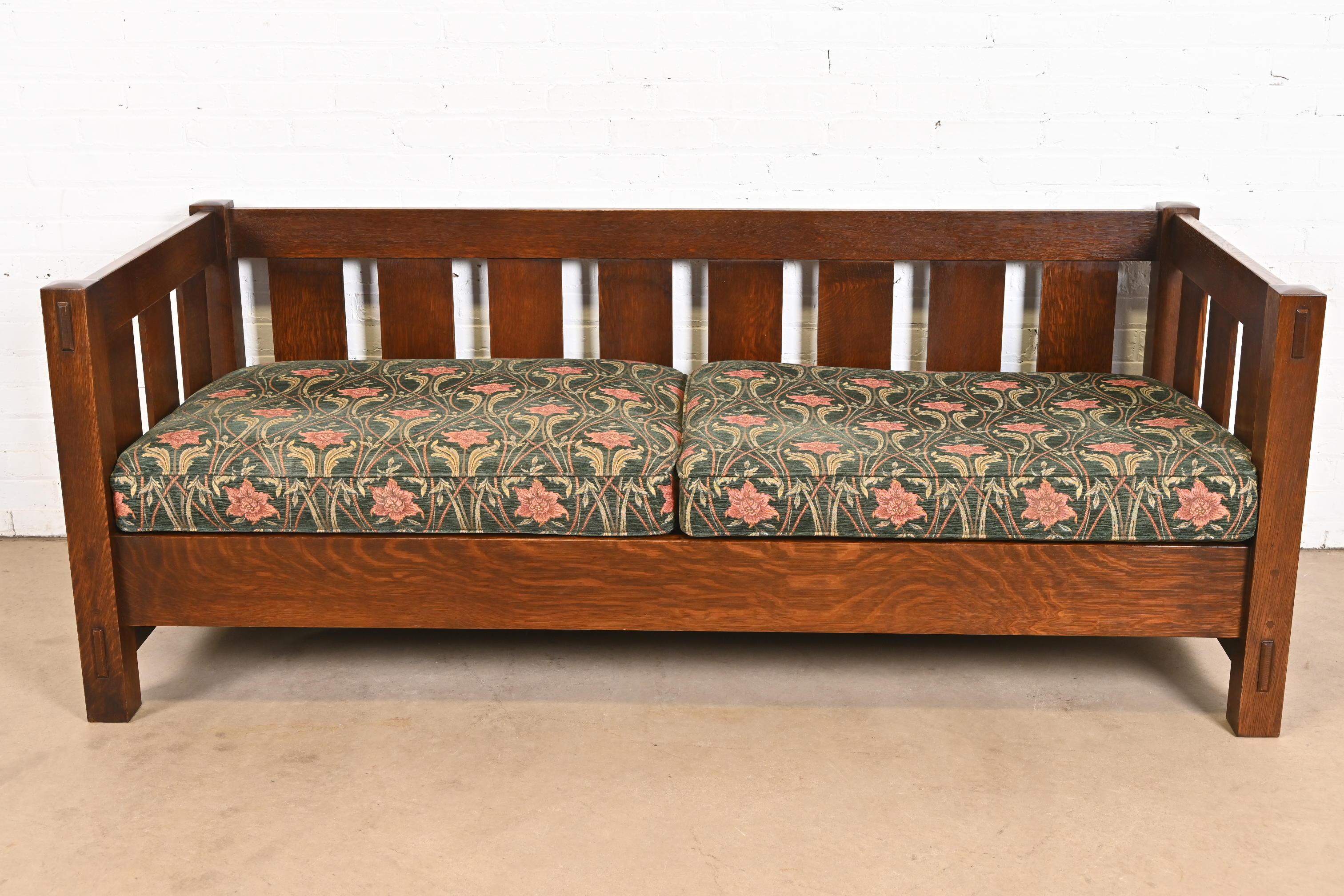 XX secolo Divano Settle di Stickley Mission Arts & Crafts in Oak in vendita