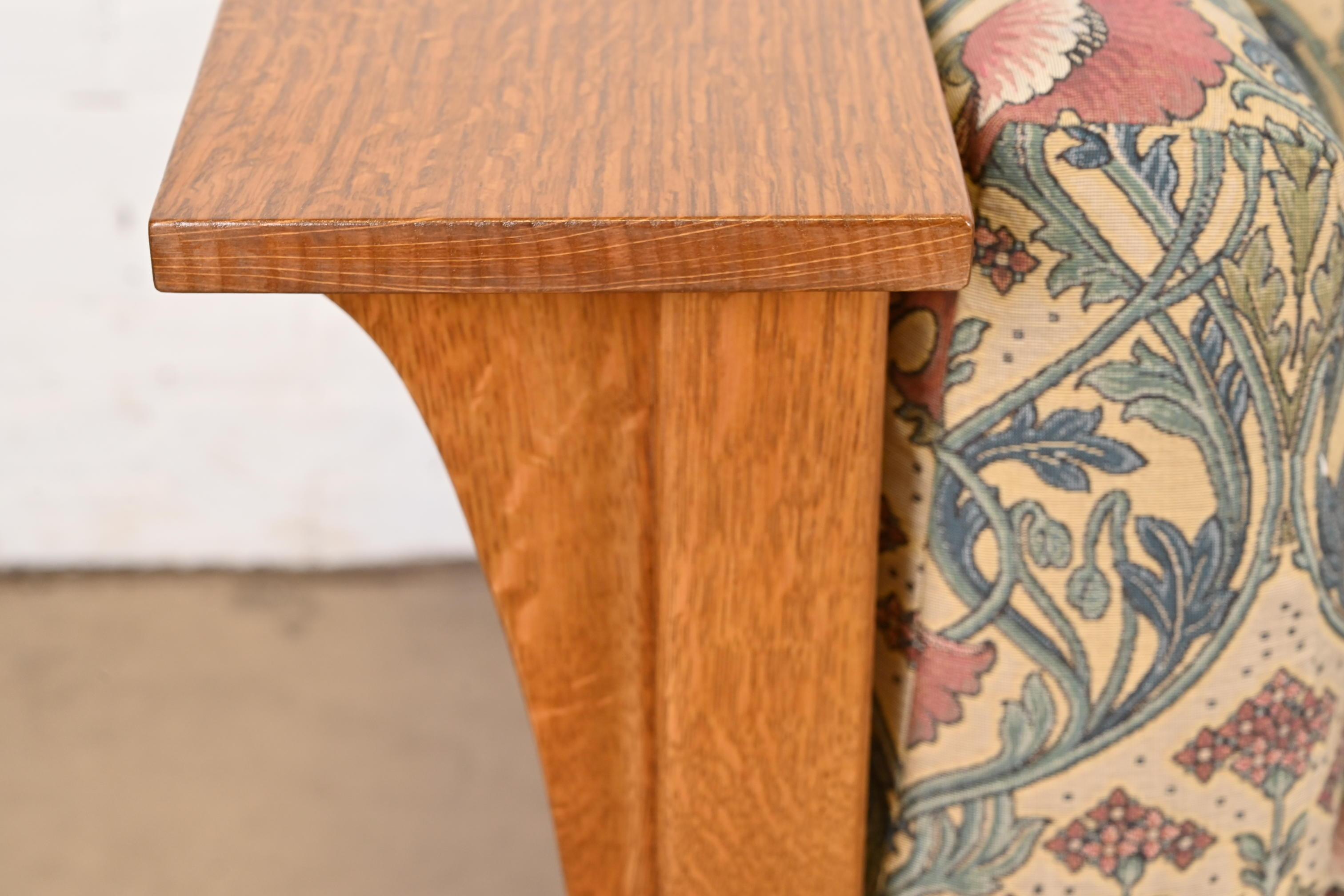 Stickley Mission Oak Arts and Crafts Settle Sofa For Sale 2