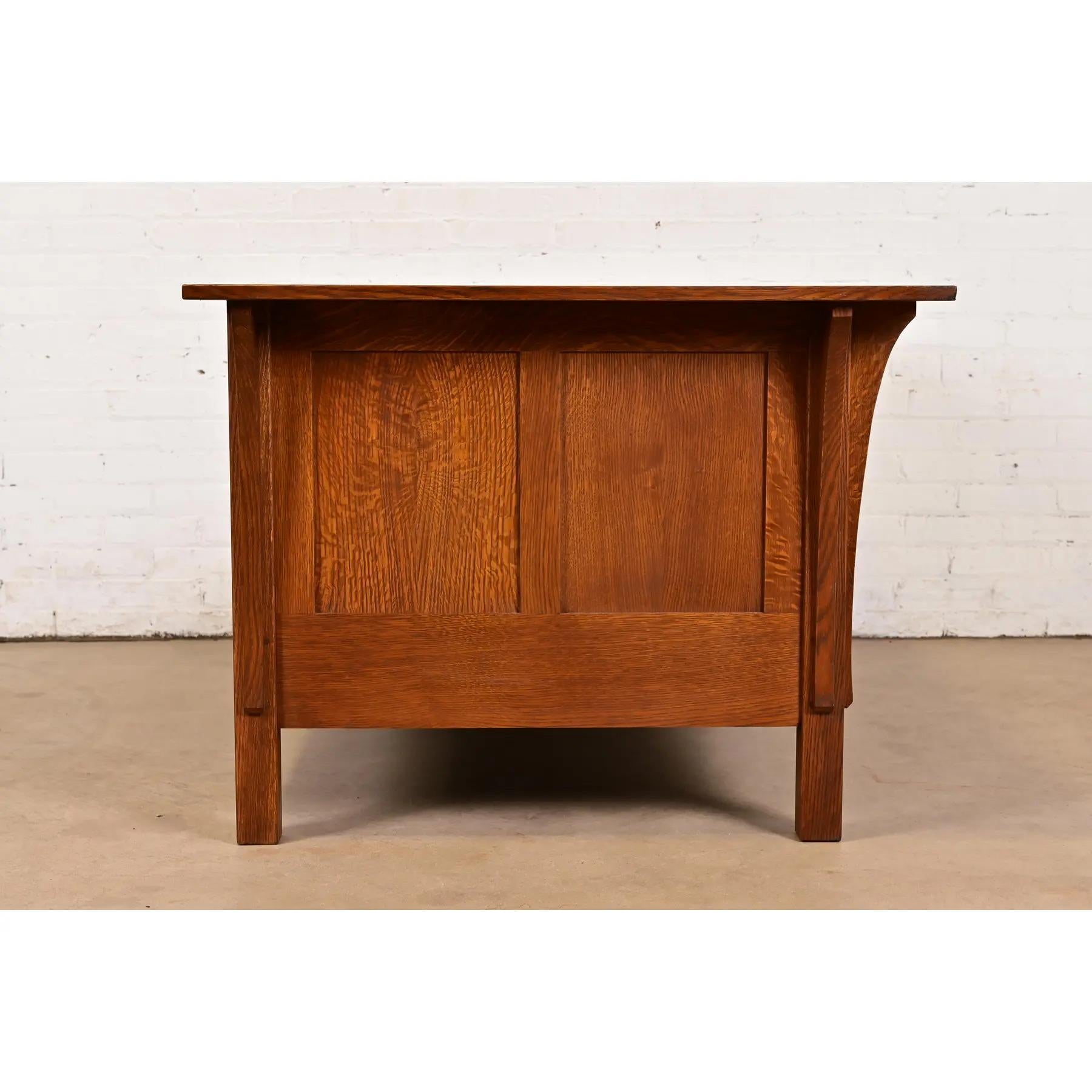Divano o poltrona Settle di Stickley Mission Arts & Crafts, in Oak. in vendita 3