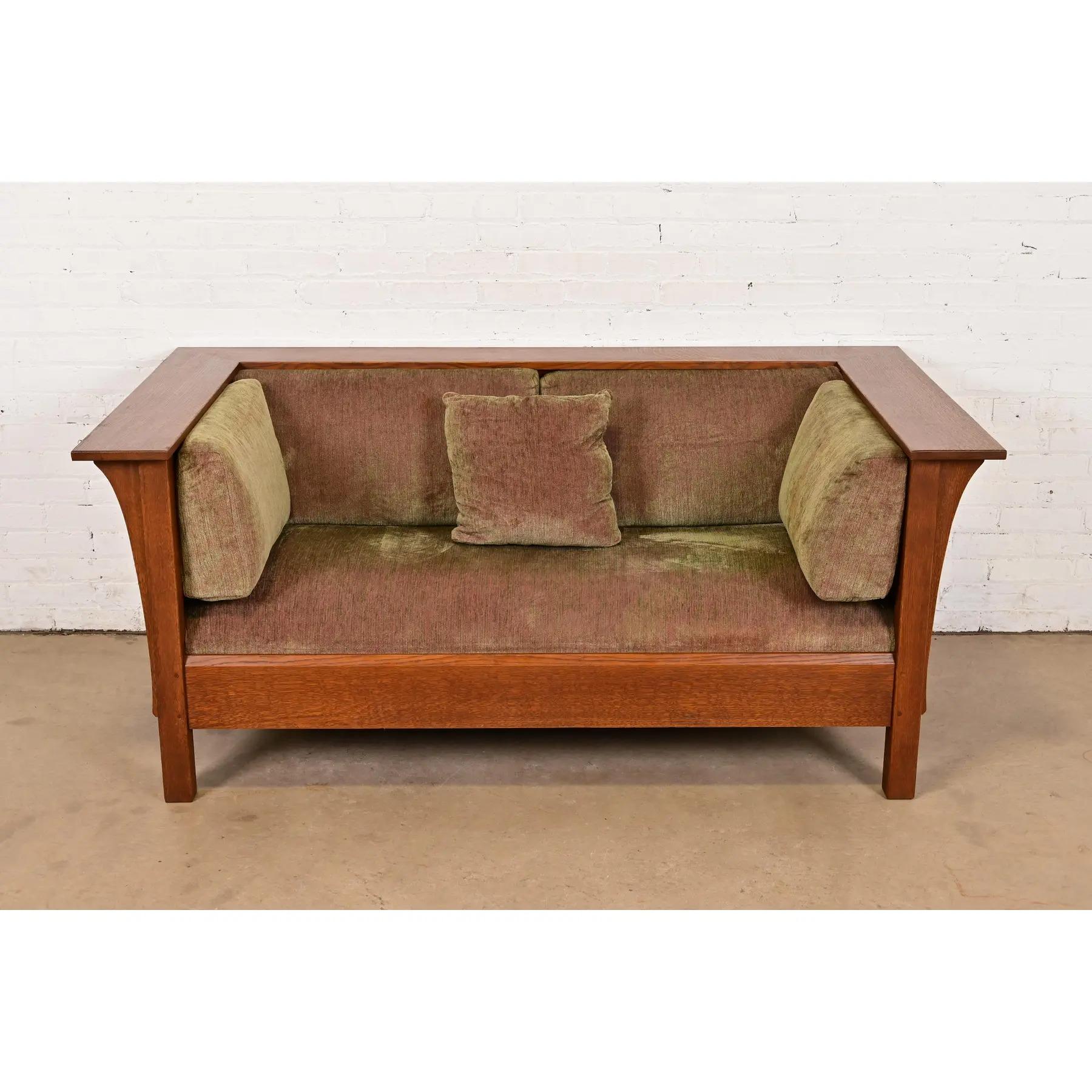 Arts and Crafts Divano o poltrona Settle di Stickley Mission Arts & Crafts, in Oak. in vendita