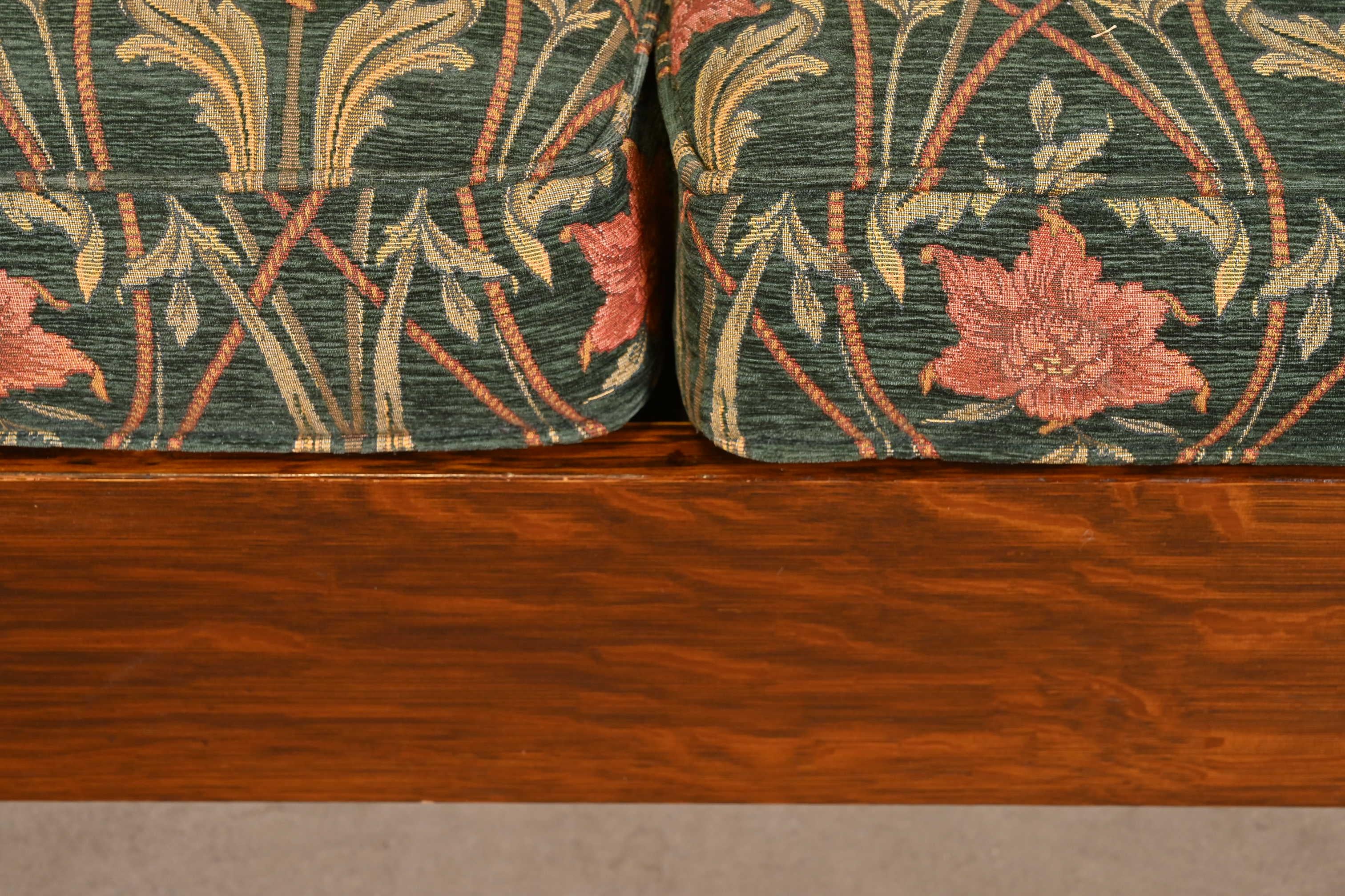 Divani da salotto Stickley Mission Arts & Crafts in Oak, coppia in vendita 2