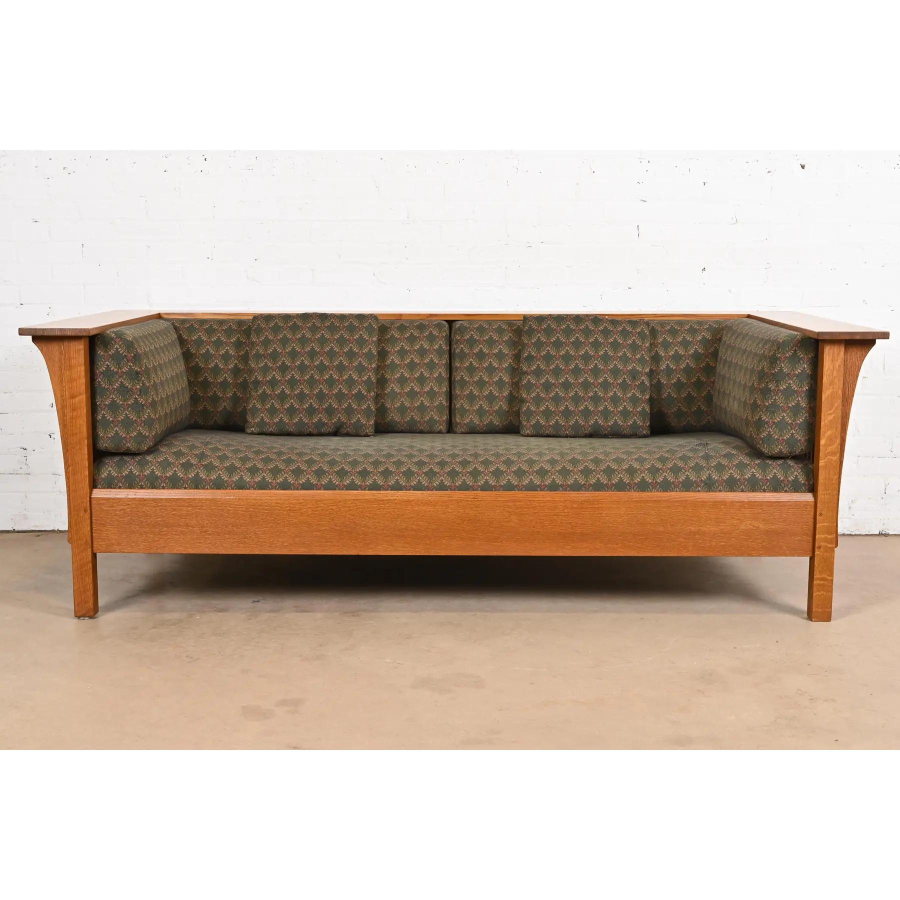 Arts and Crafts Canapé Stickley Mission Oak Arts & Craft Spindle Settle en vente