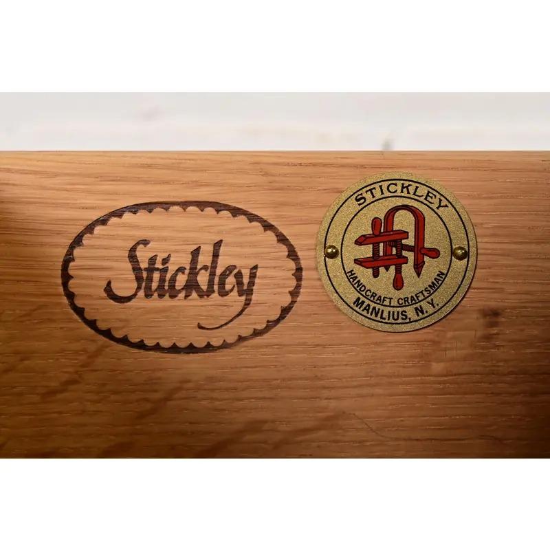 Comodini in Oak Mission Arts & Crafts di Stickley, coppia in vendita 3