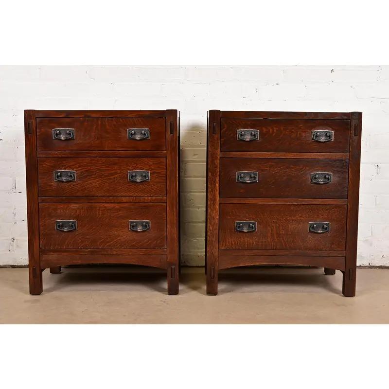 Arts and Crafts Comodini in Oak Mission Arts & Crafts di Stickley, coppia in vendita