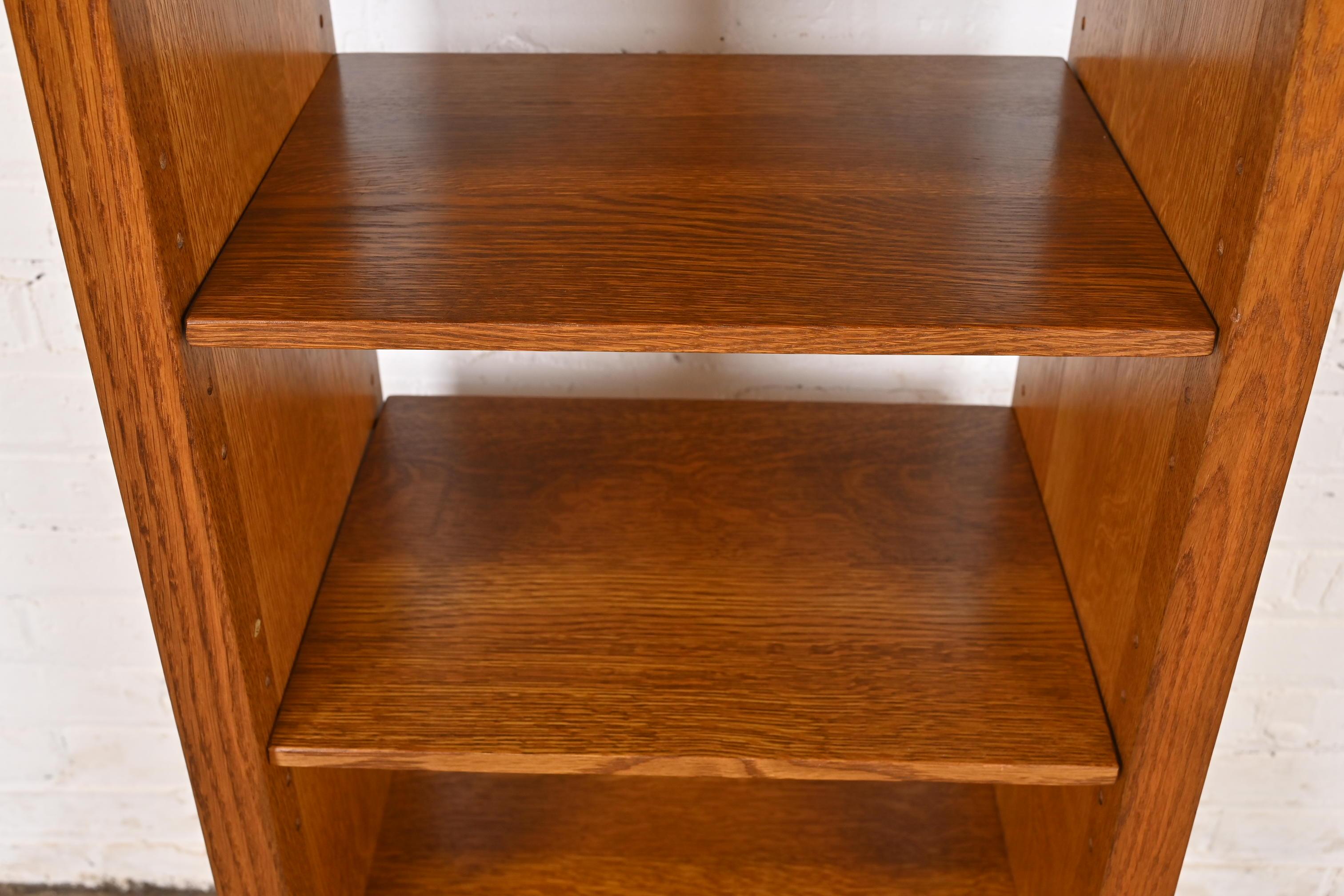 Stickley Mission Eichenholz Arts & Crafts Bücherregal mit abnehmbarem Leselampe 3