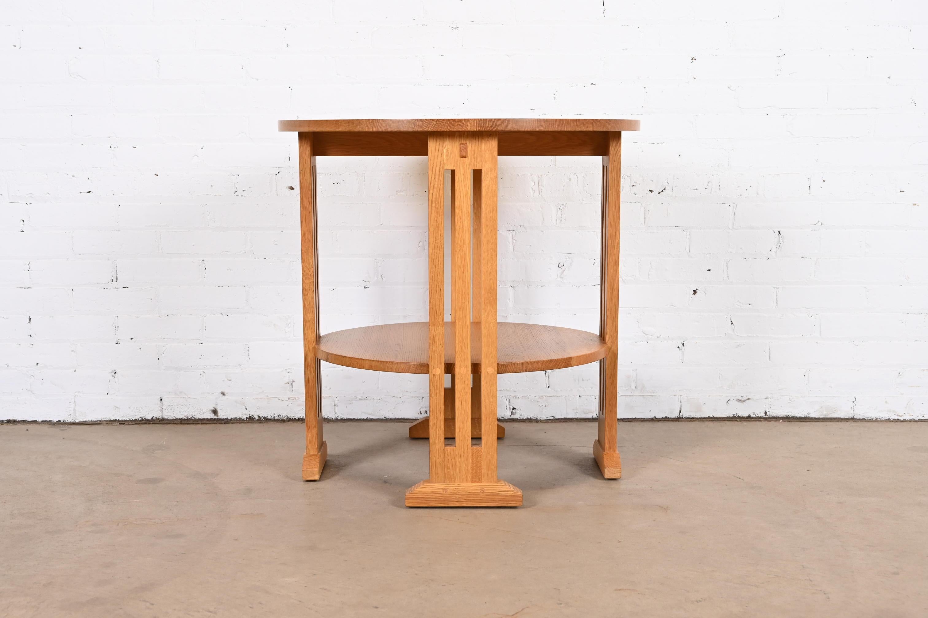 Table centrale ou table d'appoint Arts & Crafts Stickley Mission en chêne en vente 7