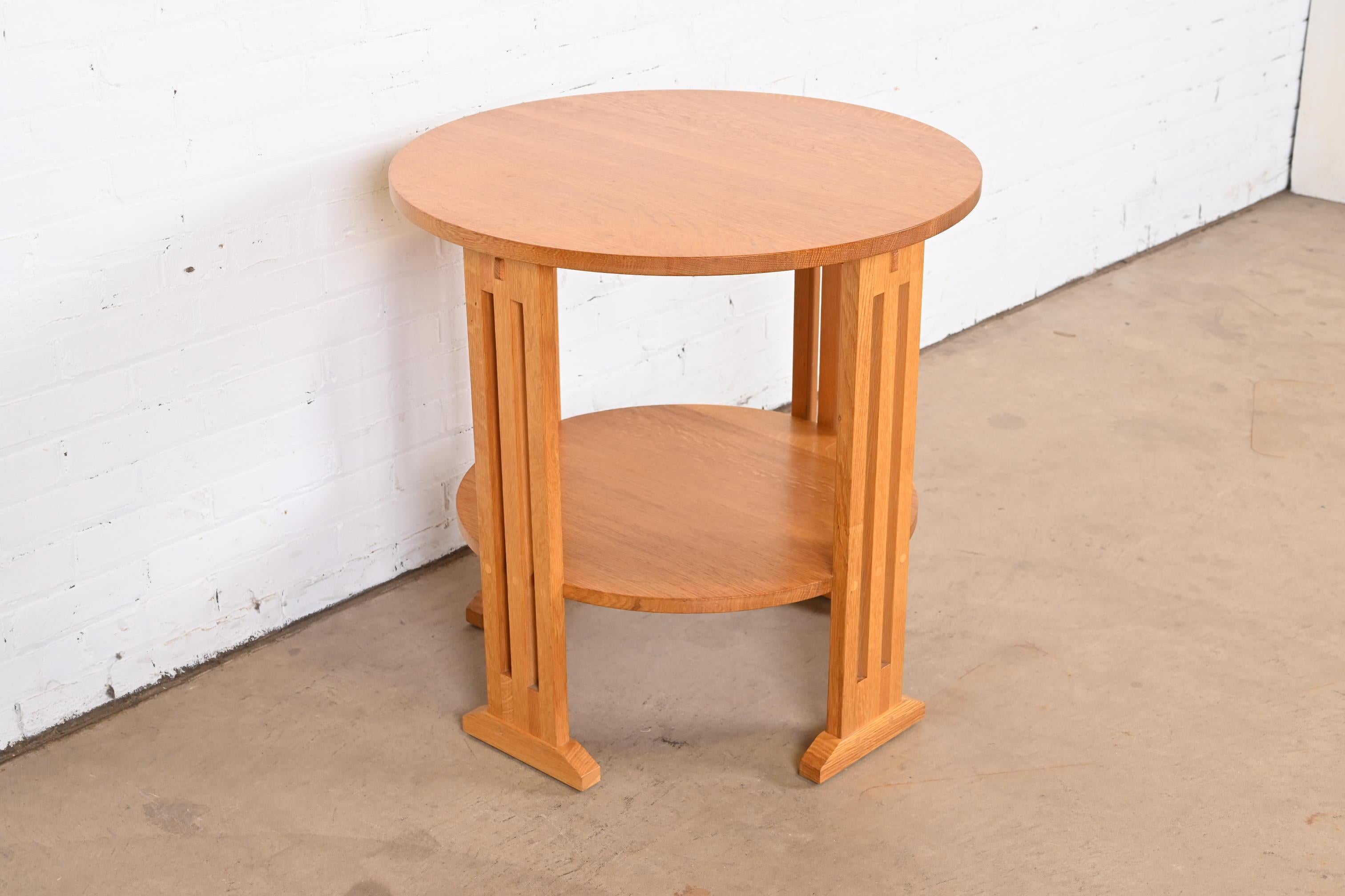 Stickley Mission Oak Arts & Crafts Center Table or Occasional Side Table In Good Condition For Sale In South Bend, IN