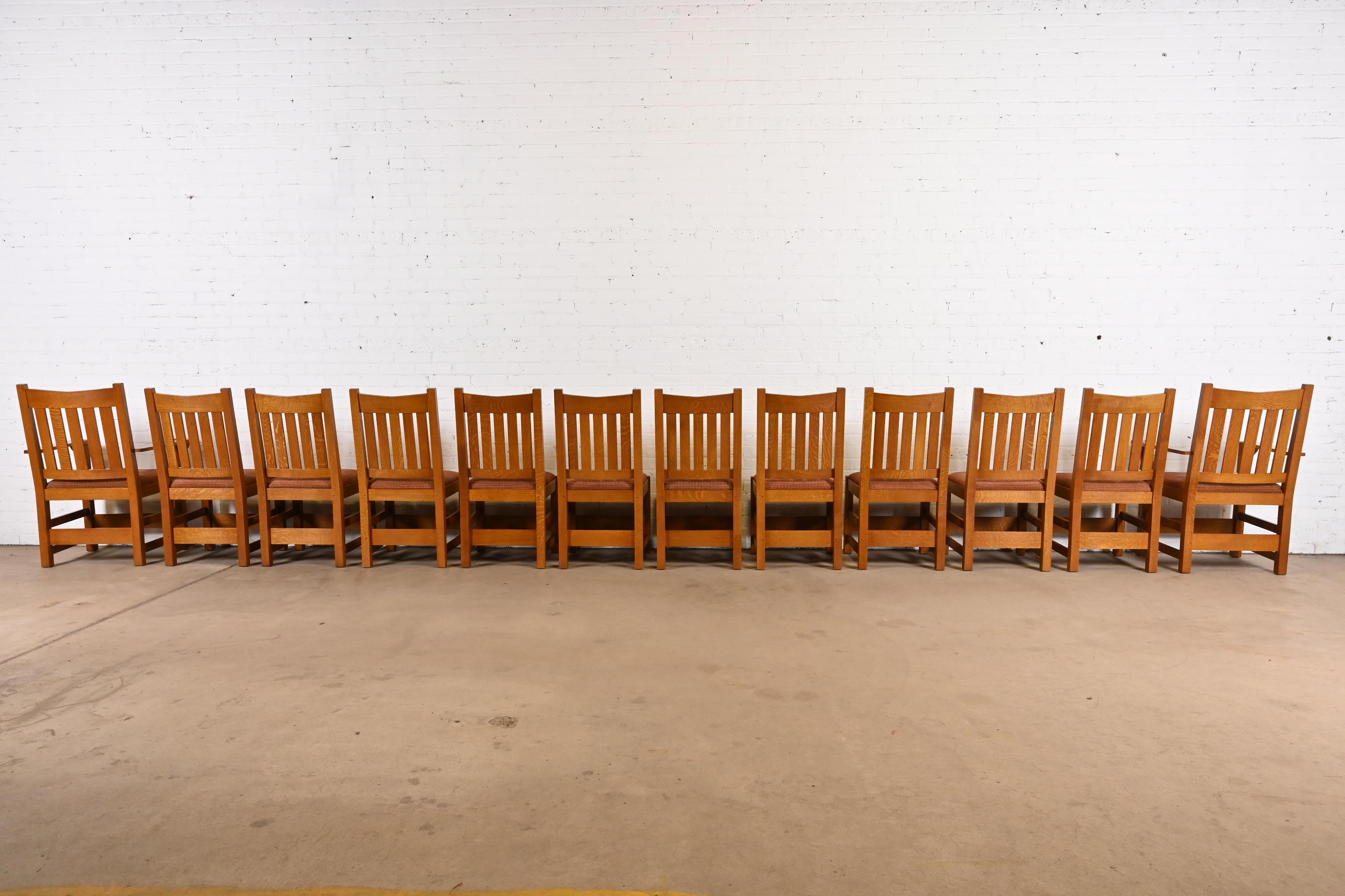 Juego de doce sillas de comedor Stickley Mission Oak Arts & Crafts Siglo XXI y contemporáneo en venta