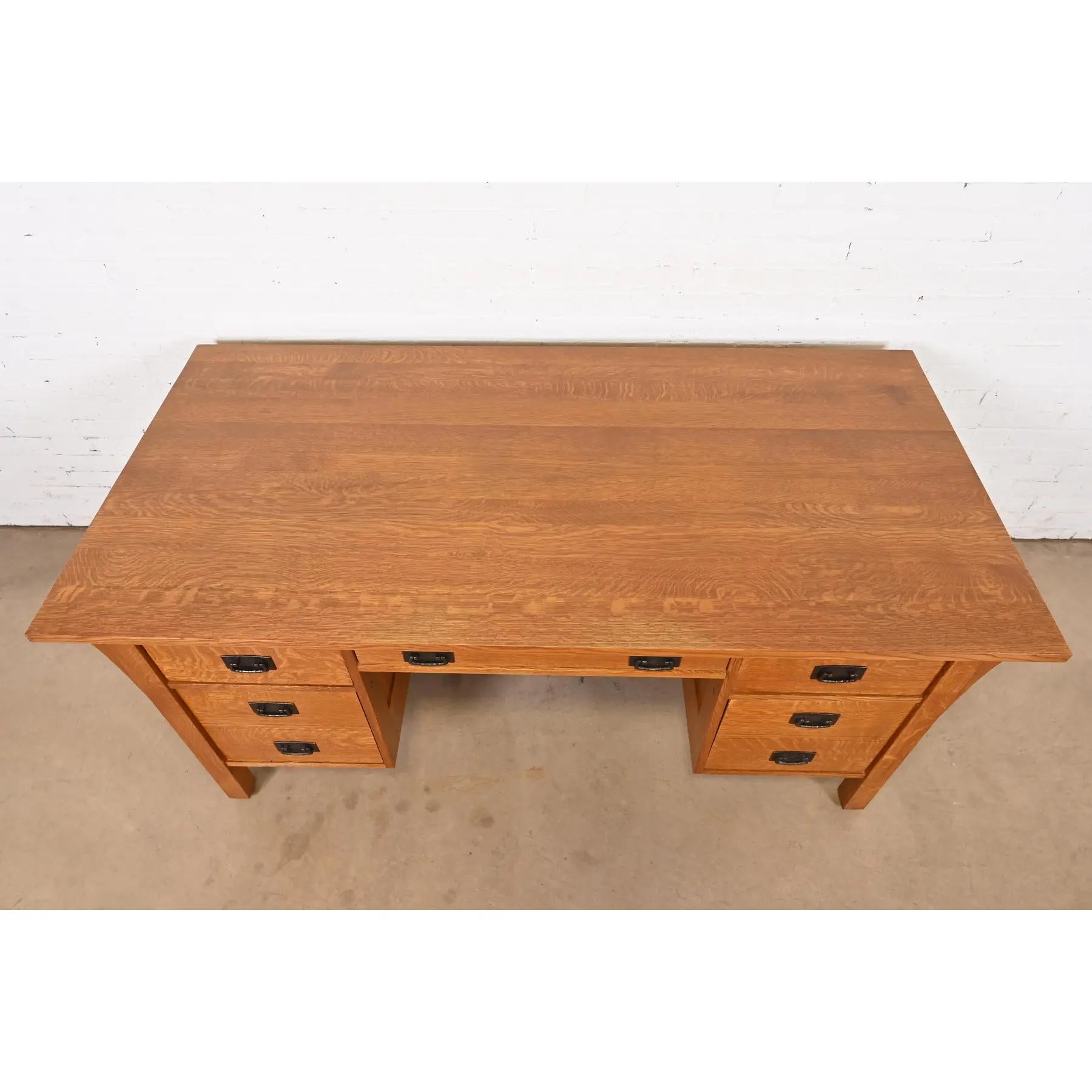 Stickley Mission Oak Arts & Crafts Chefschreibtisch im Angebot 2
